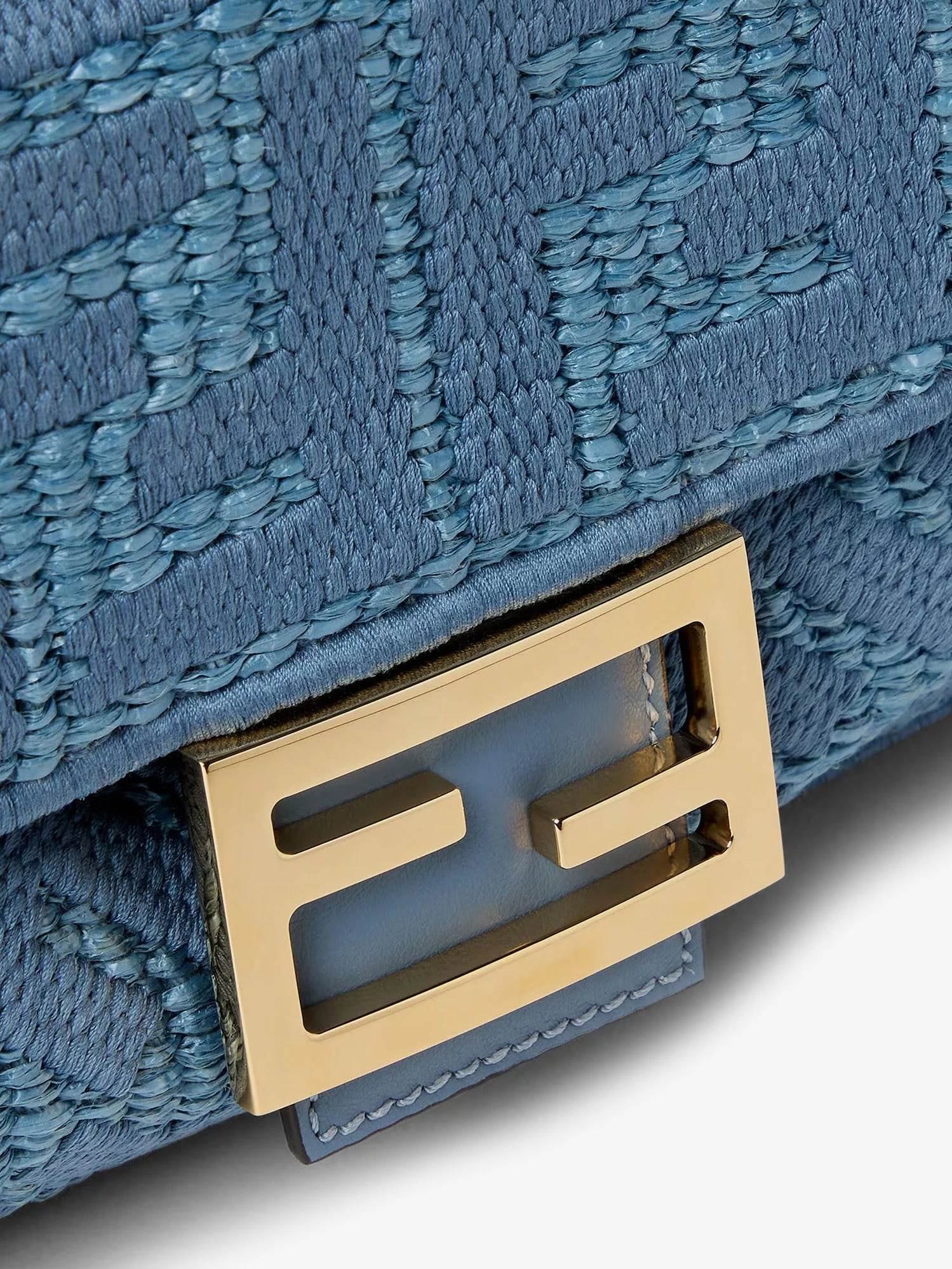 Baguette® handbag in raffia with all-over FF embroidery.webp