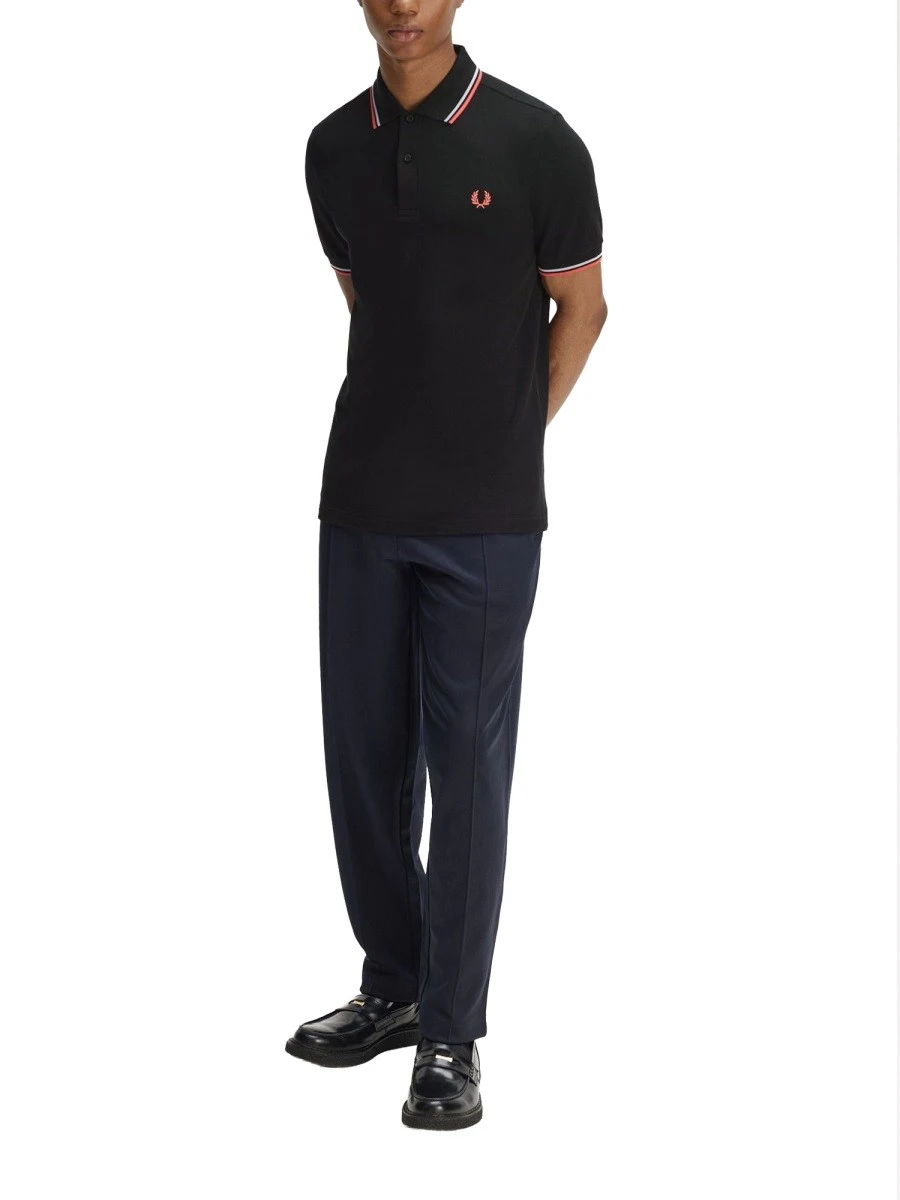 POLO CON LOGO.webp
