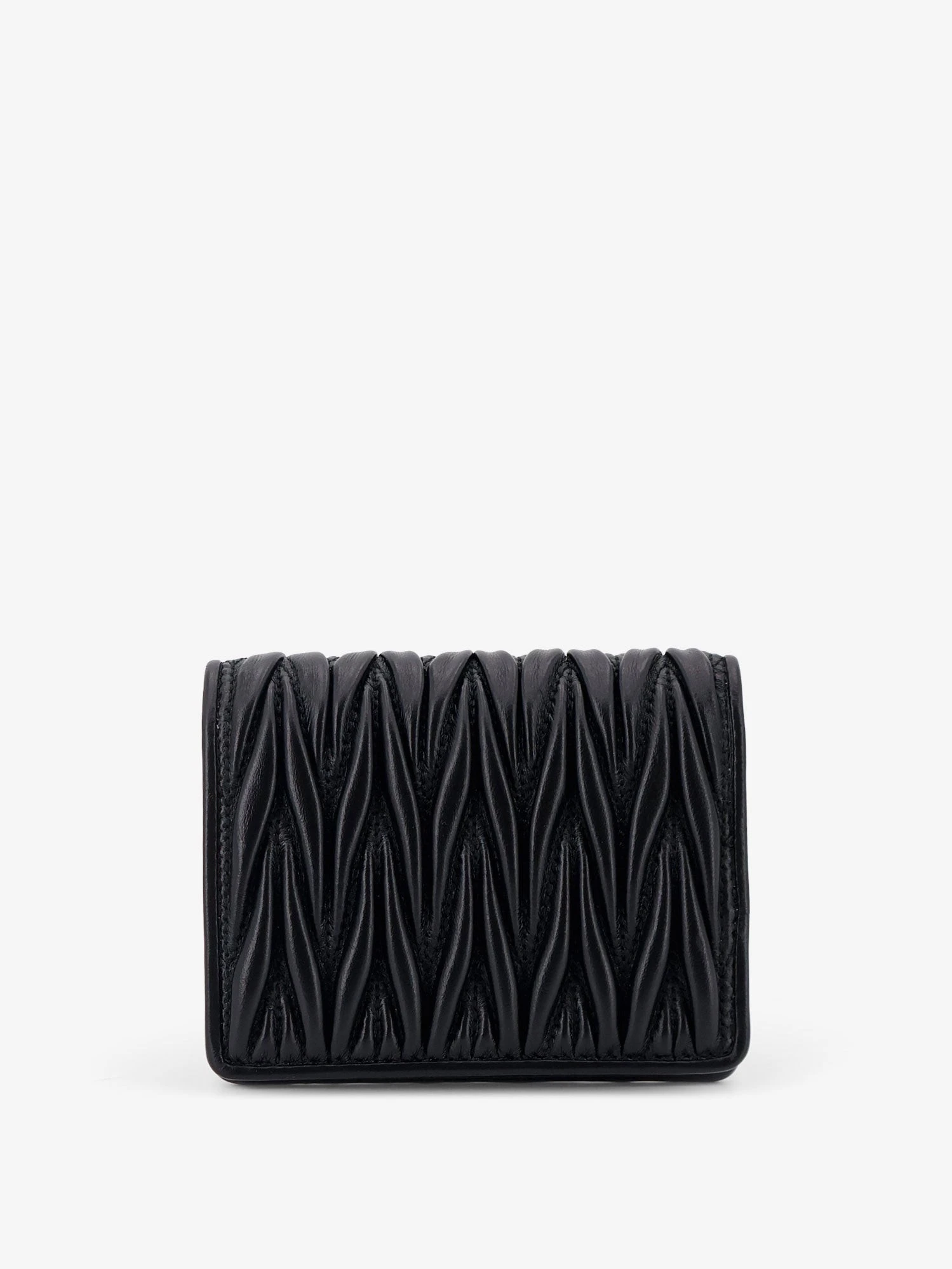 Quilted leather wallet.webp