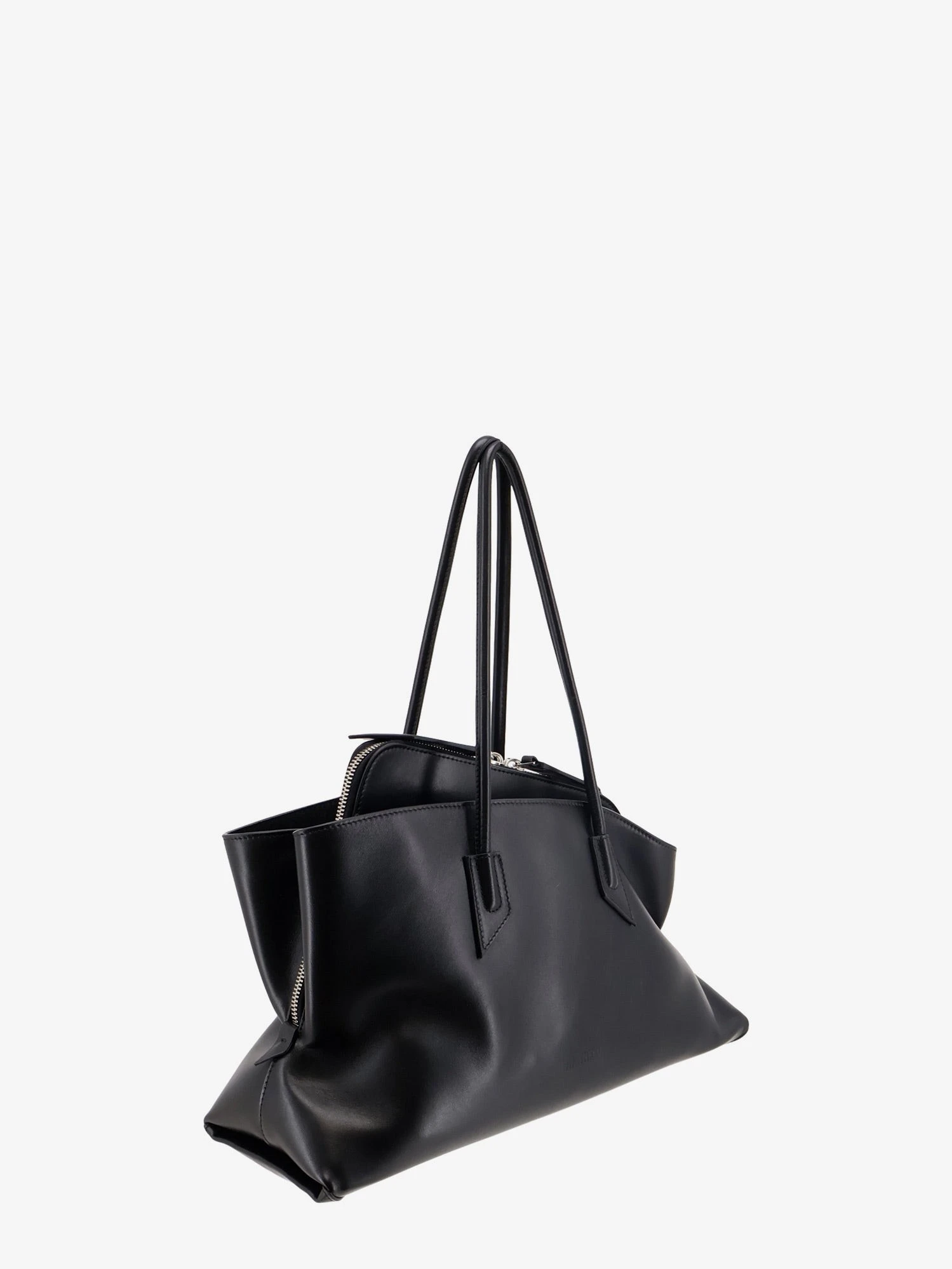 La Passeggiata Medium Leather Shoulder Bag.webp