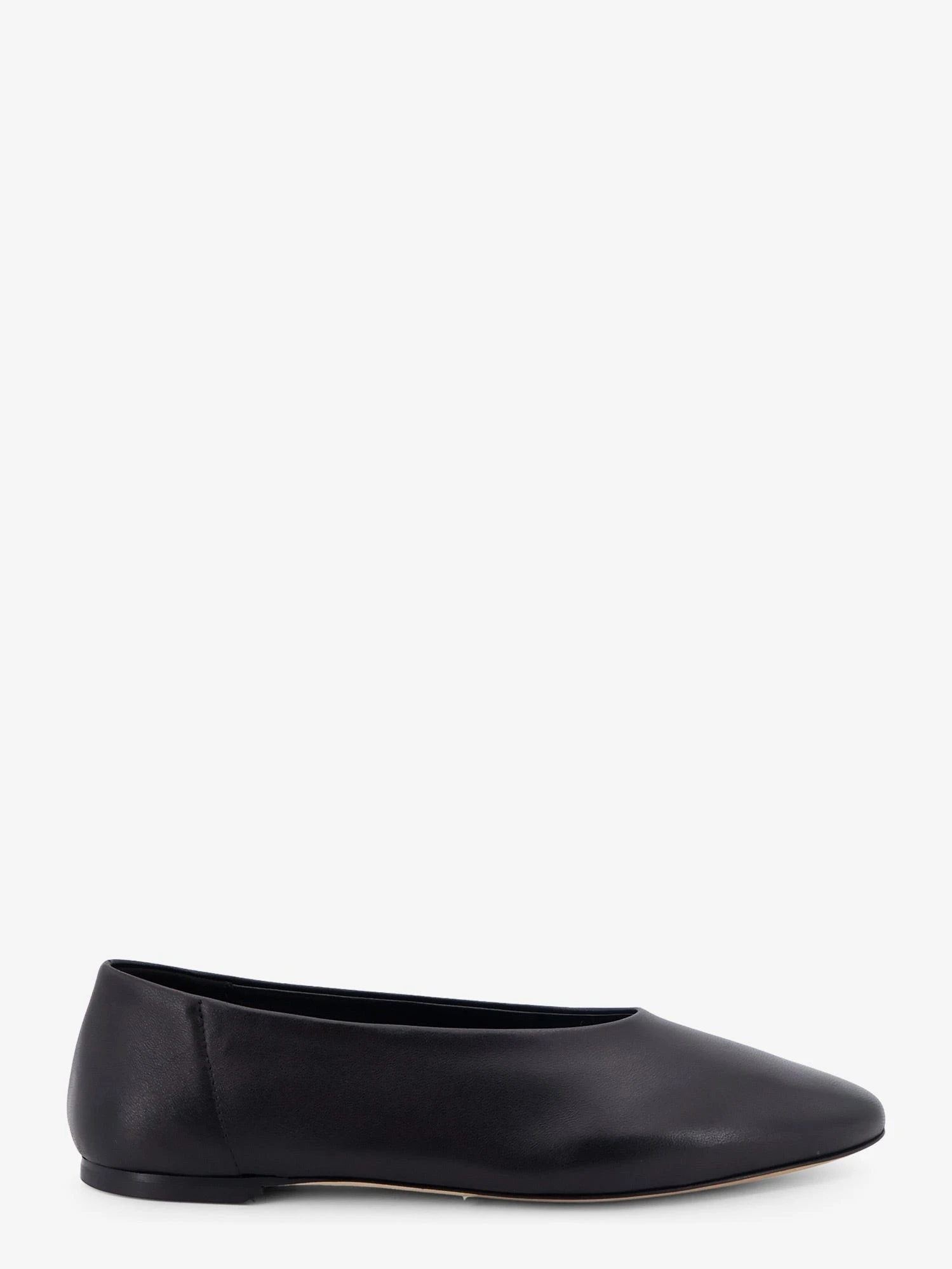 Leather ballerinas
