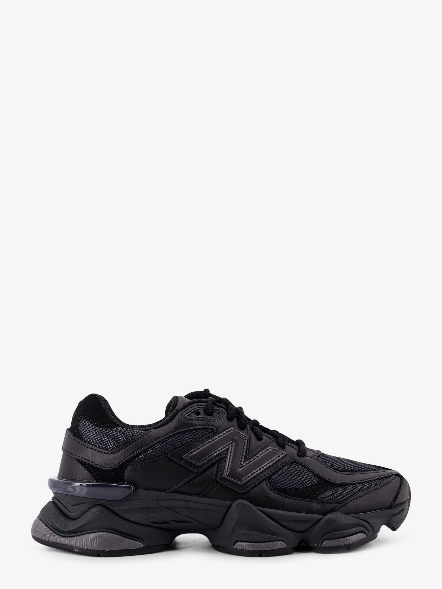 9060 low-top mesh sneakers.webp