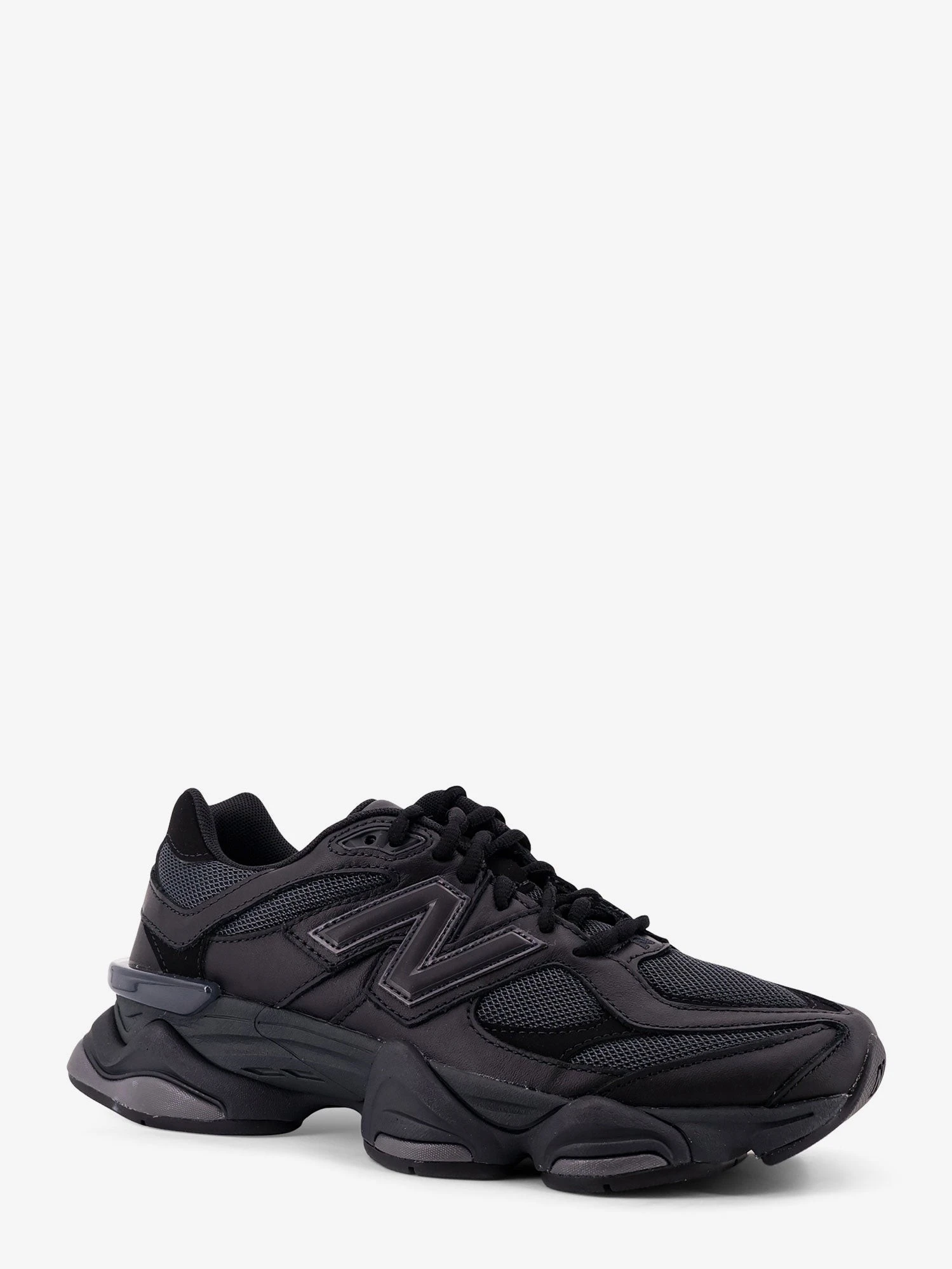 9060 low-top mesh sneakers.webp