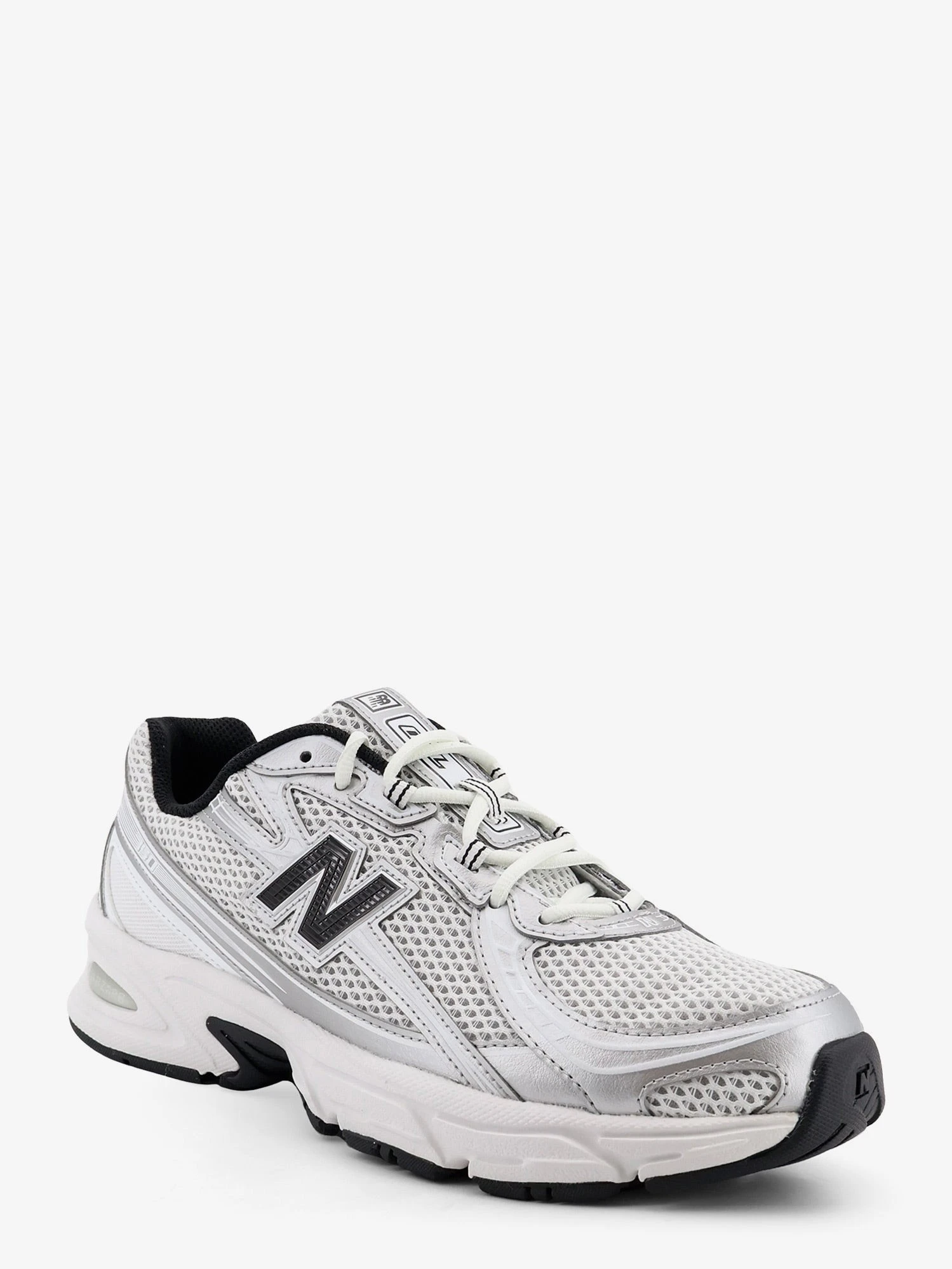 740 mesh sneakers with iconic contrasting side logo.webp