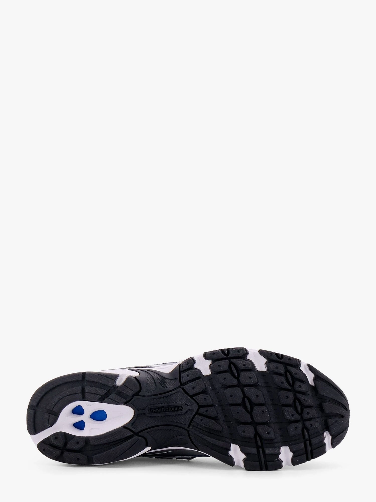 740 mesh sneakers with iconic contrasting side logo.webp