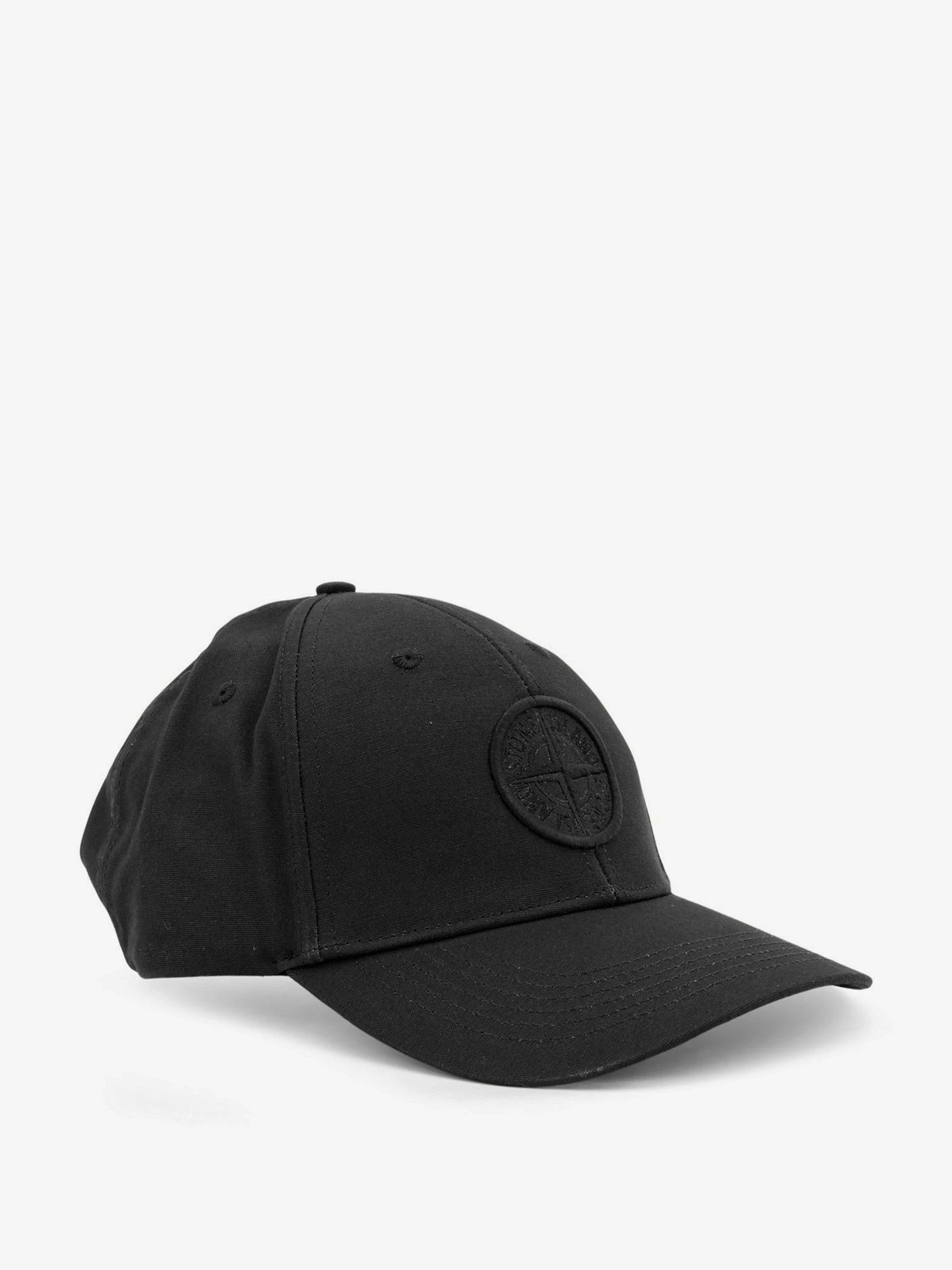 Cotton hat with logo on the front.webp