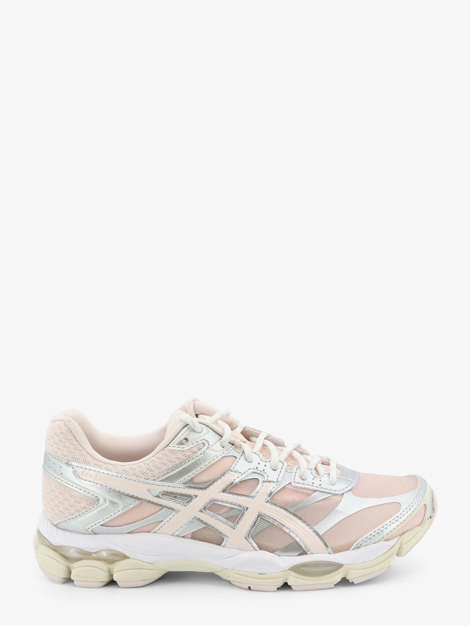 Gel-Cumulus 16 mesh sneakers with contrasting inserts.webp