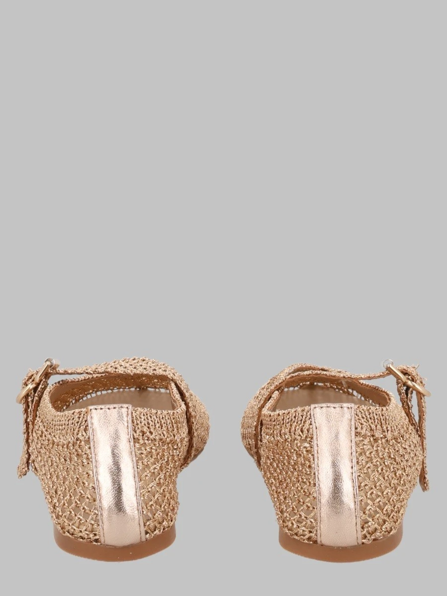 BALLERINA "CHESKA".webp
