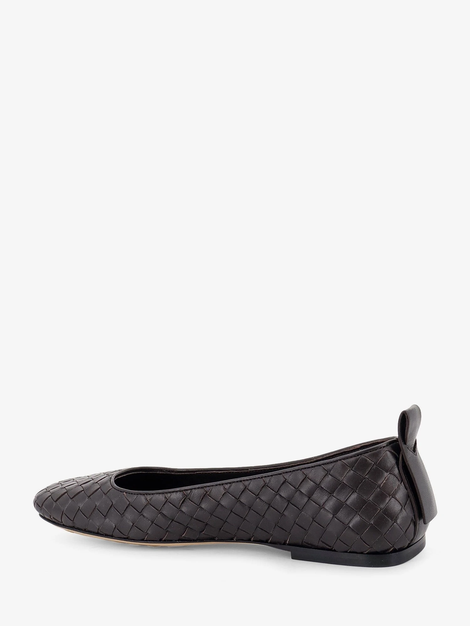 Charlotte leather ballerinas with Intrecciato motif