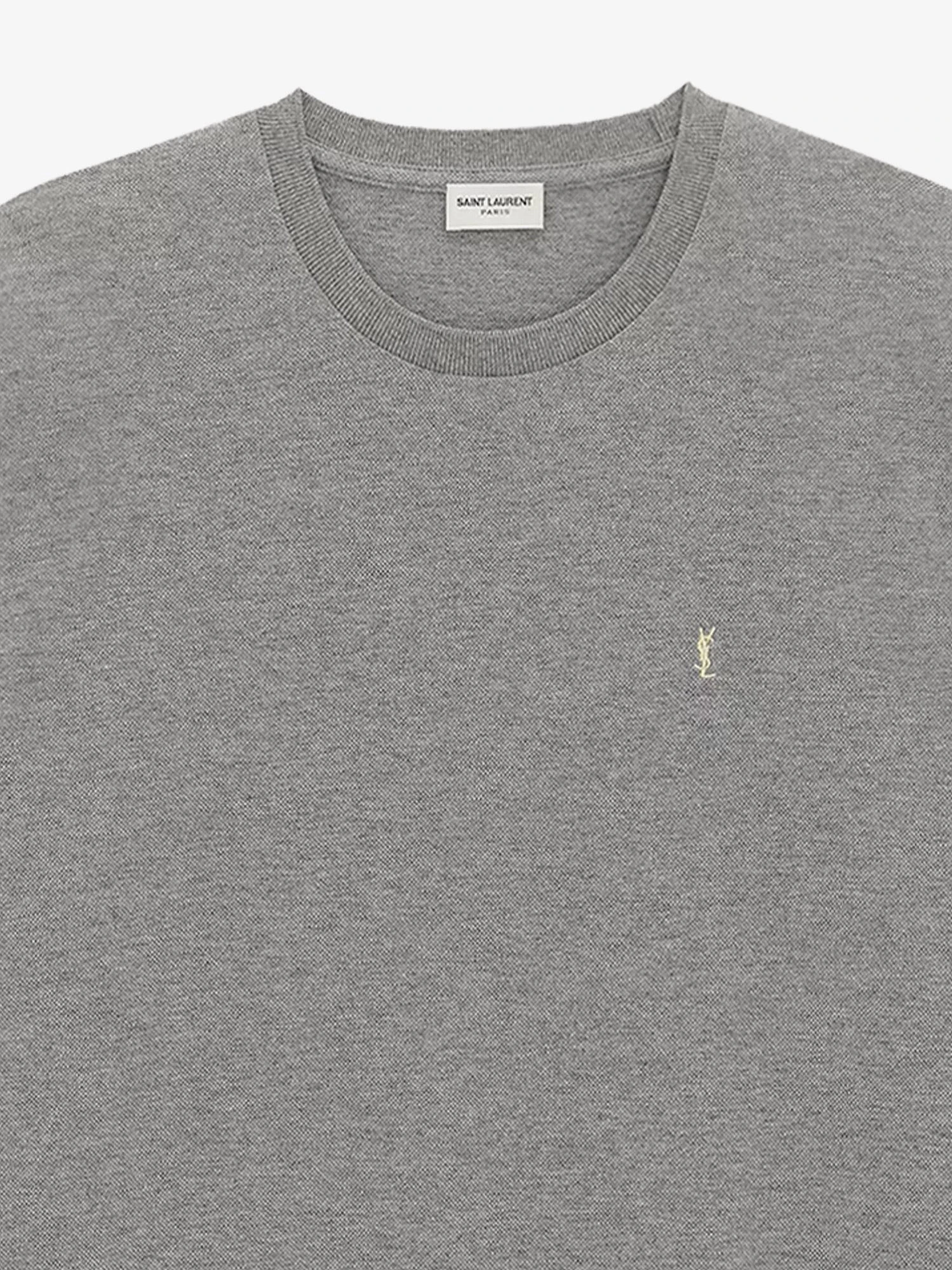 Recycled material t-shirt with Cassandre embroidery