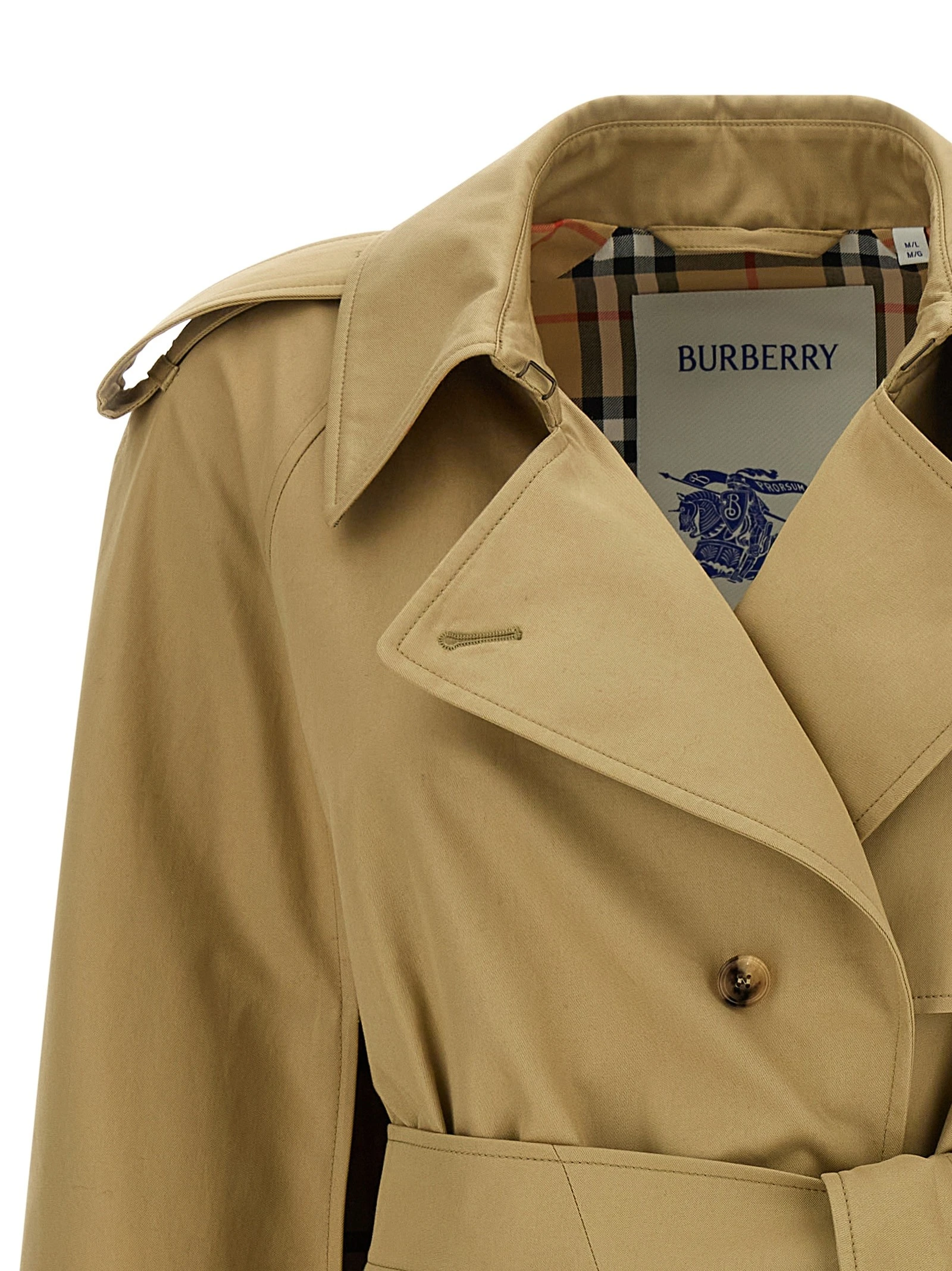 'Bellemont' cape