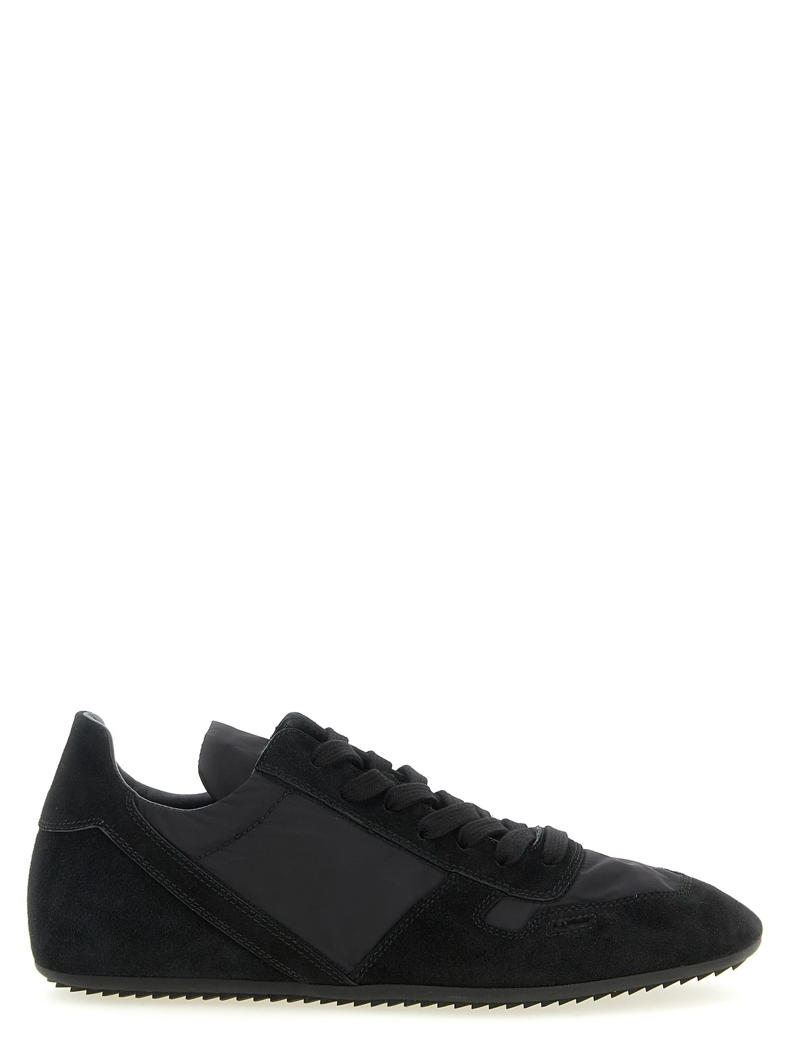 'Minimal Sneaks' sneakers