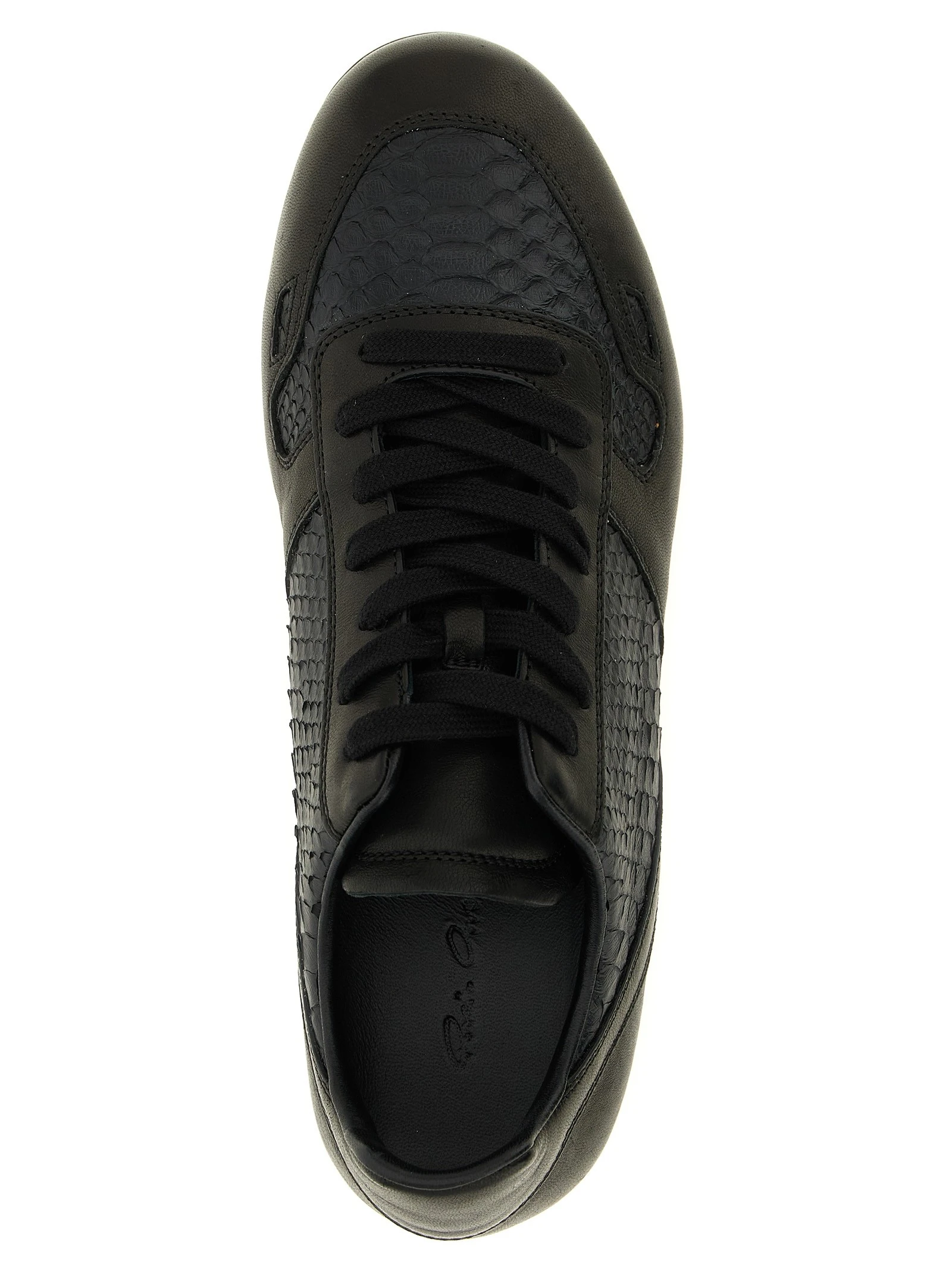 'Minimal Sneaks' sneakers