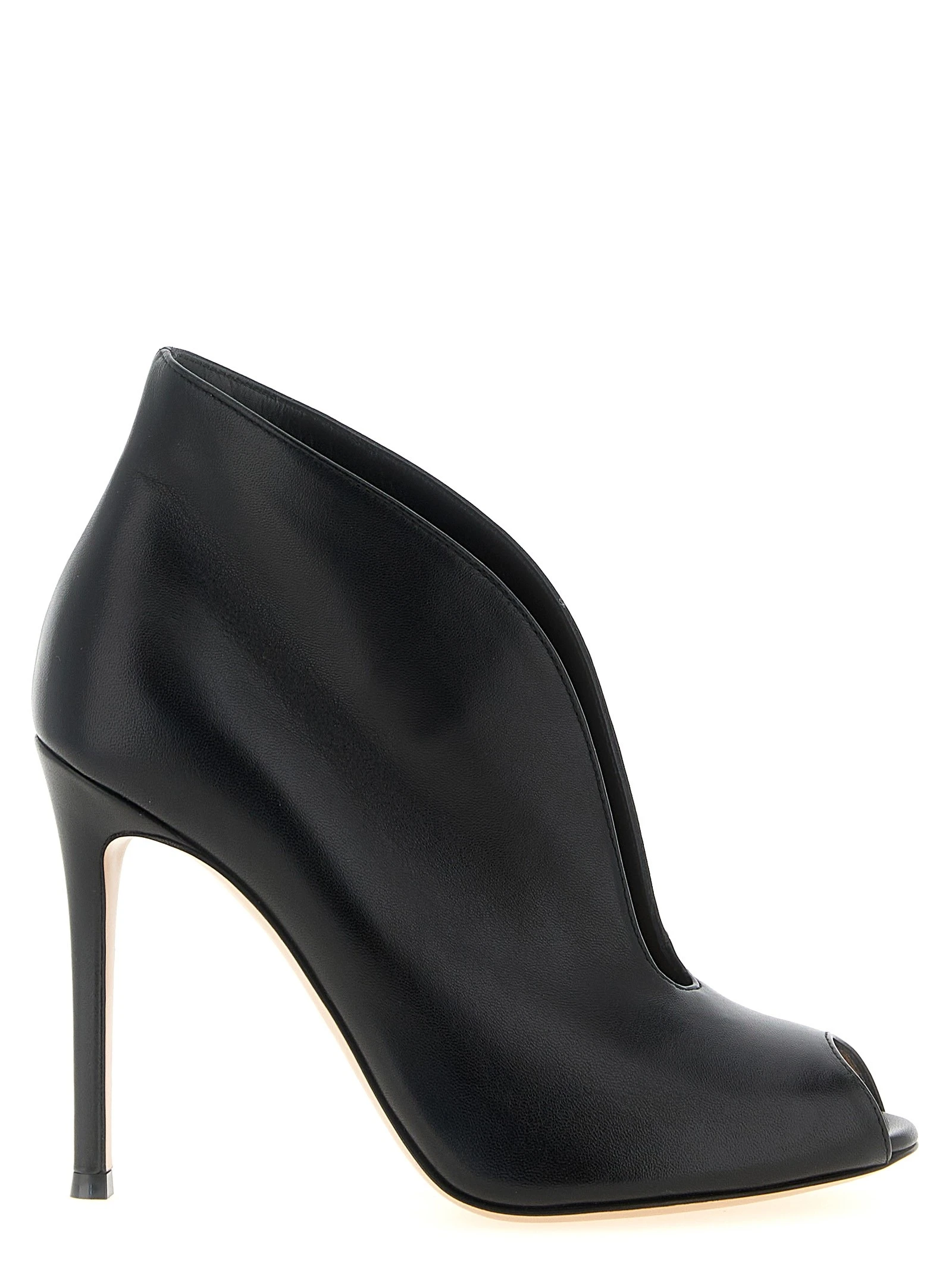 'Vamp' ankle boots