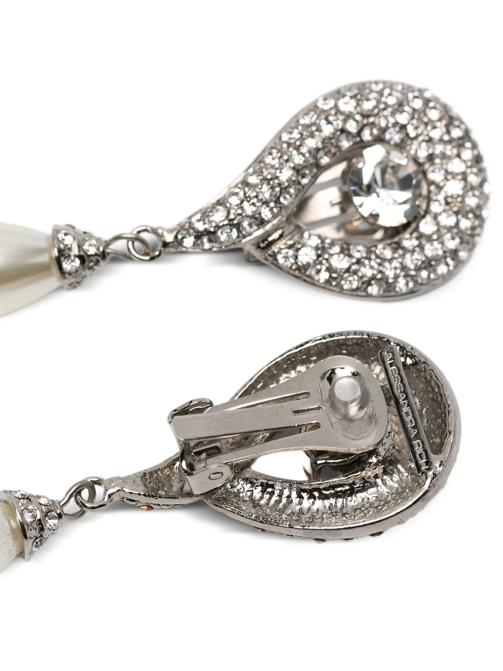 Pendant pearl earrings