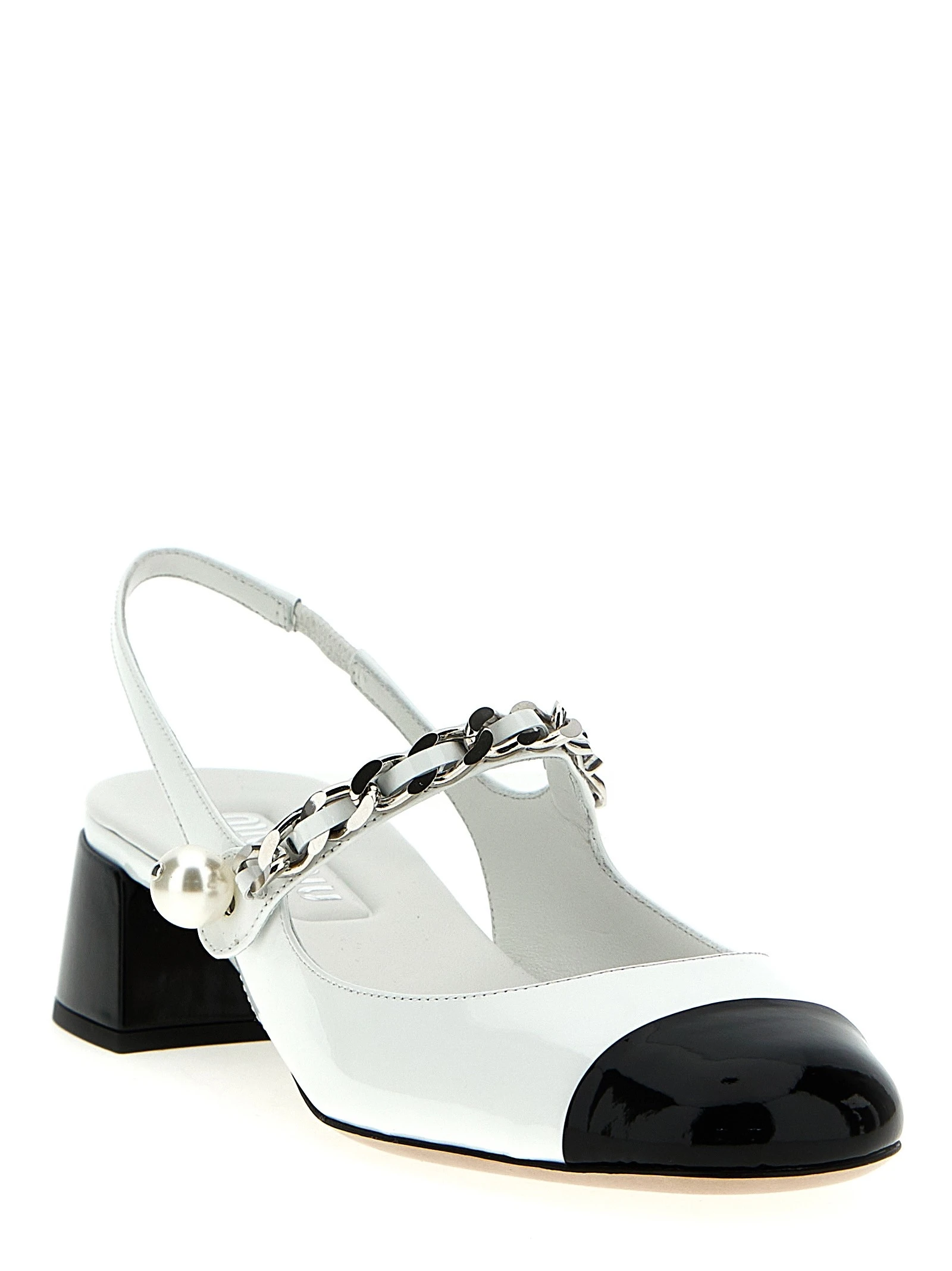 Patent leather slingback