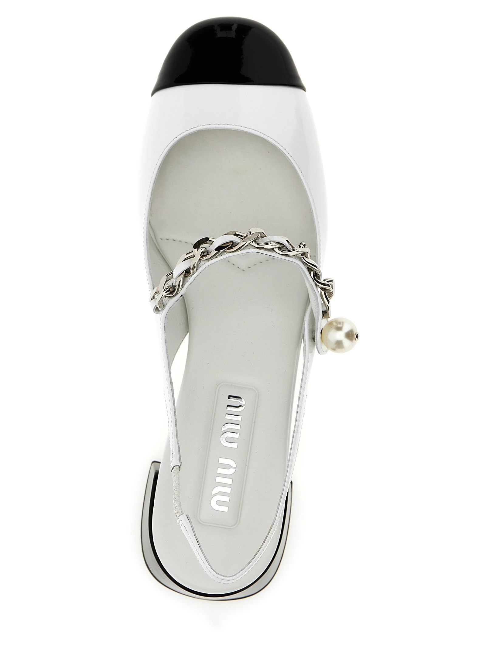 Patent leather slingback