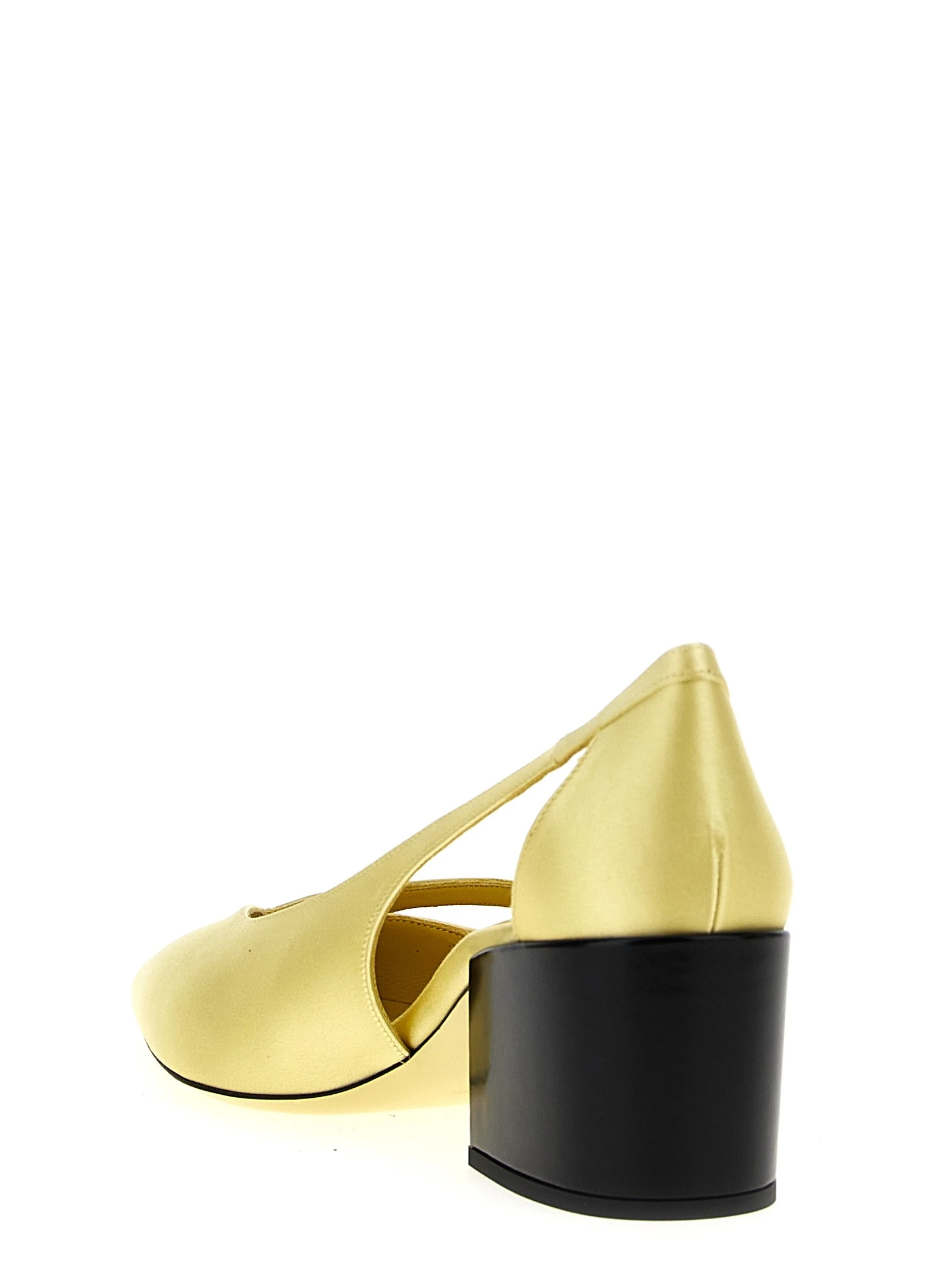 Cut out pumps