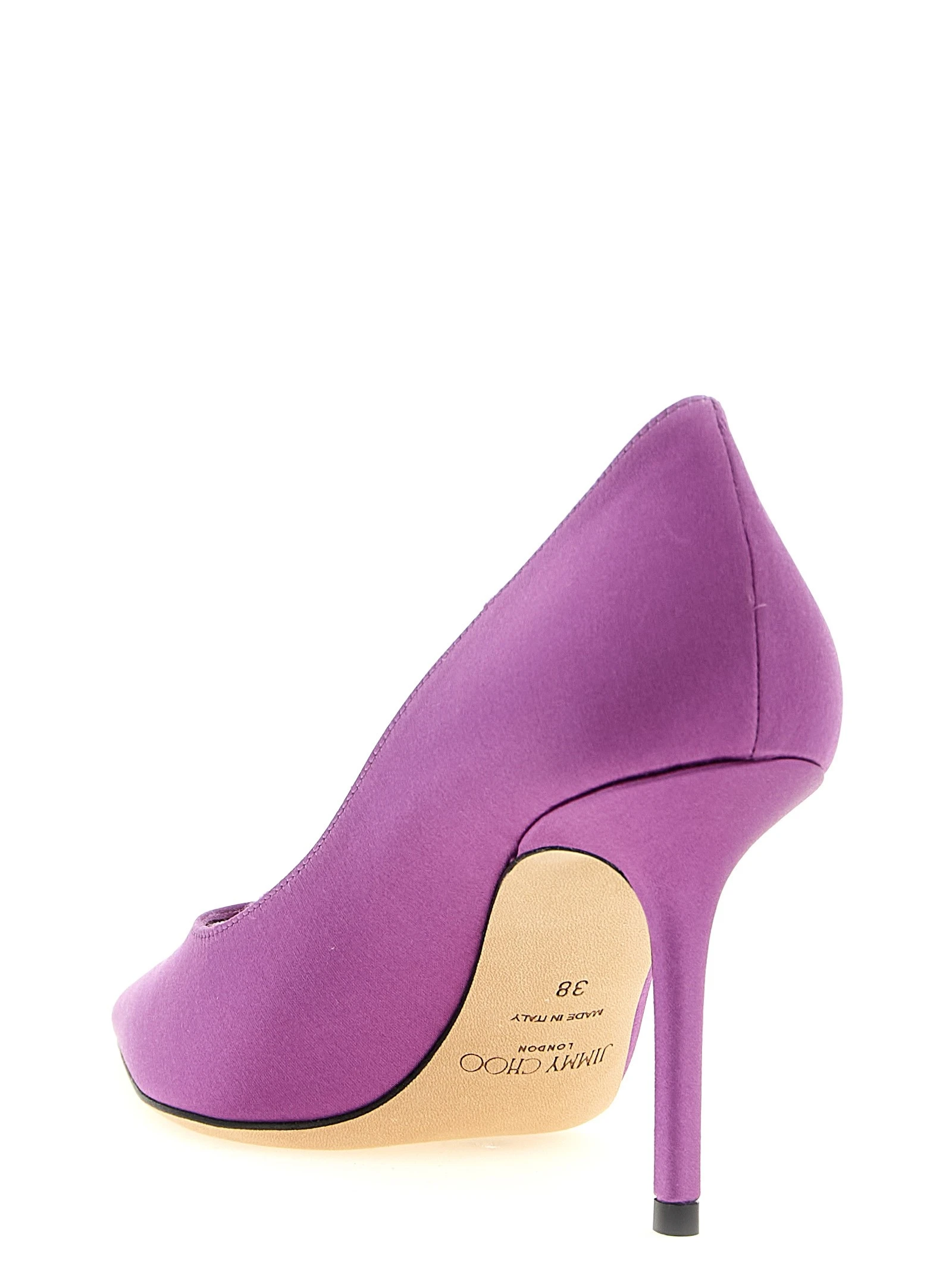 'Love' pumps