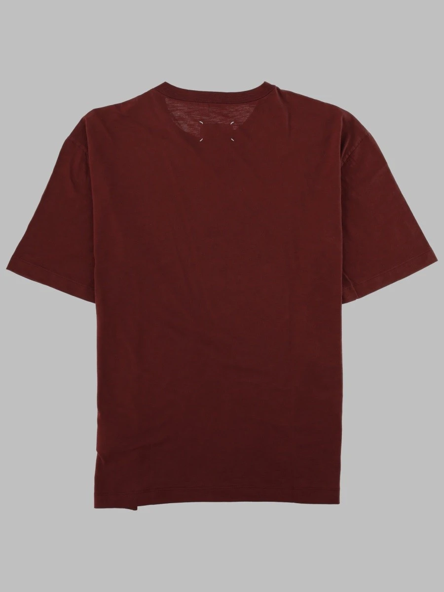 T-SHIRT CON STAMPA