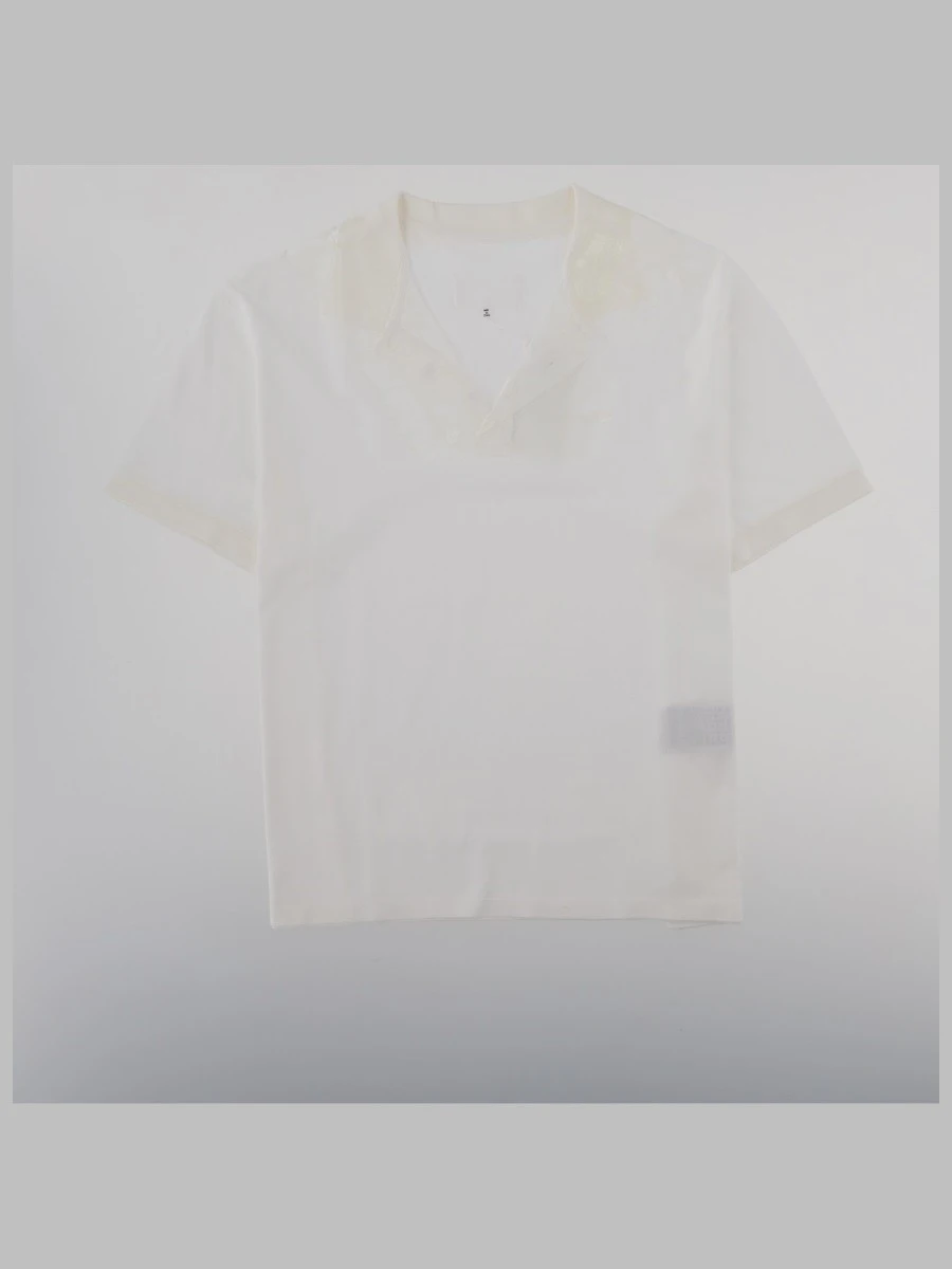 T-SHIRT "TAPED" CON SCOLLO A V