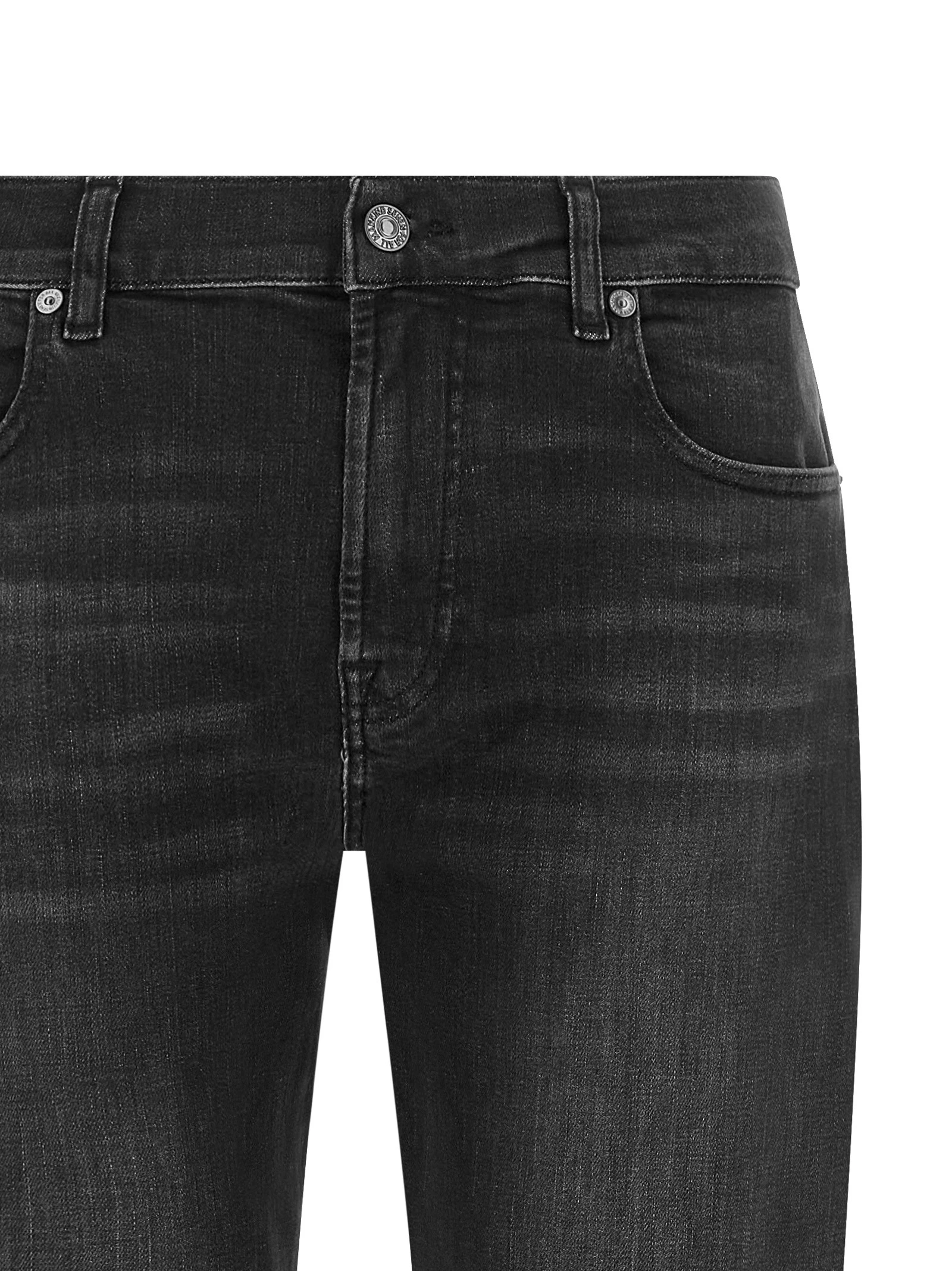 'Relaxed Skinny' jeans