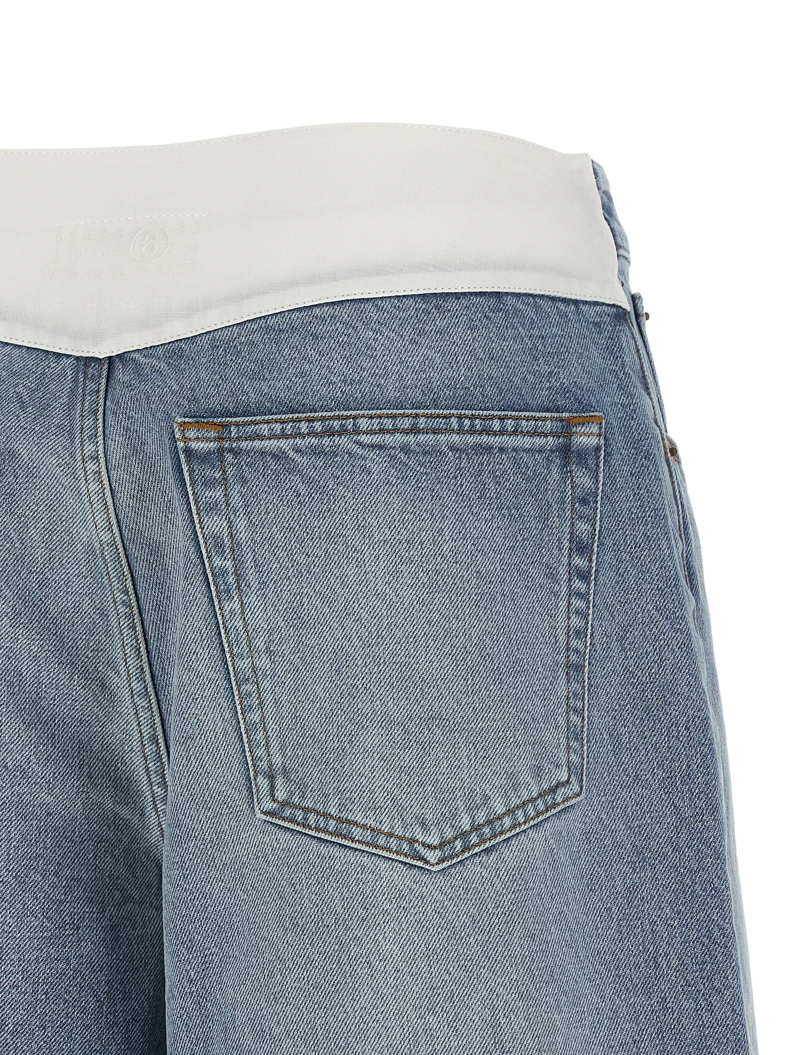 White carré bermuda shorts