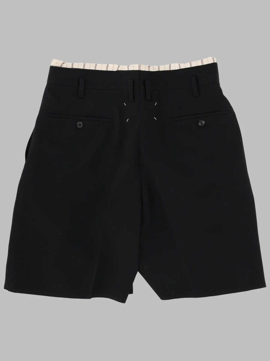 SHORTS IN LANA