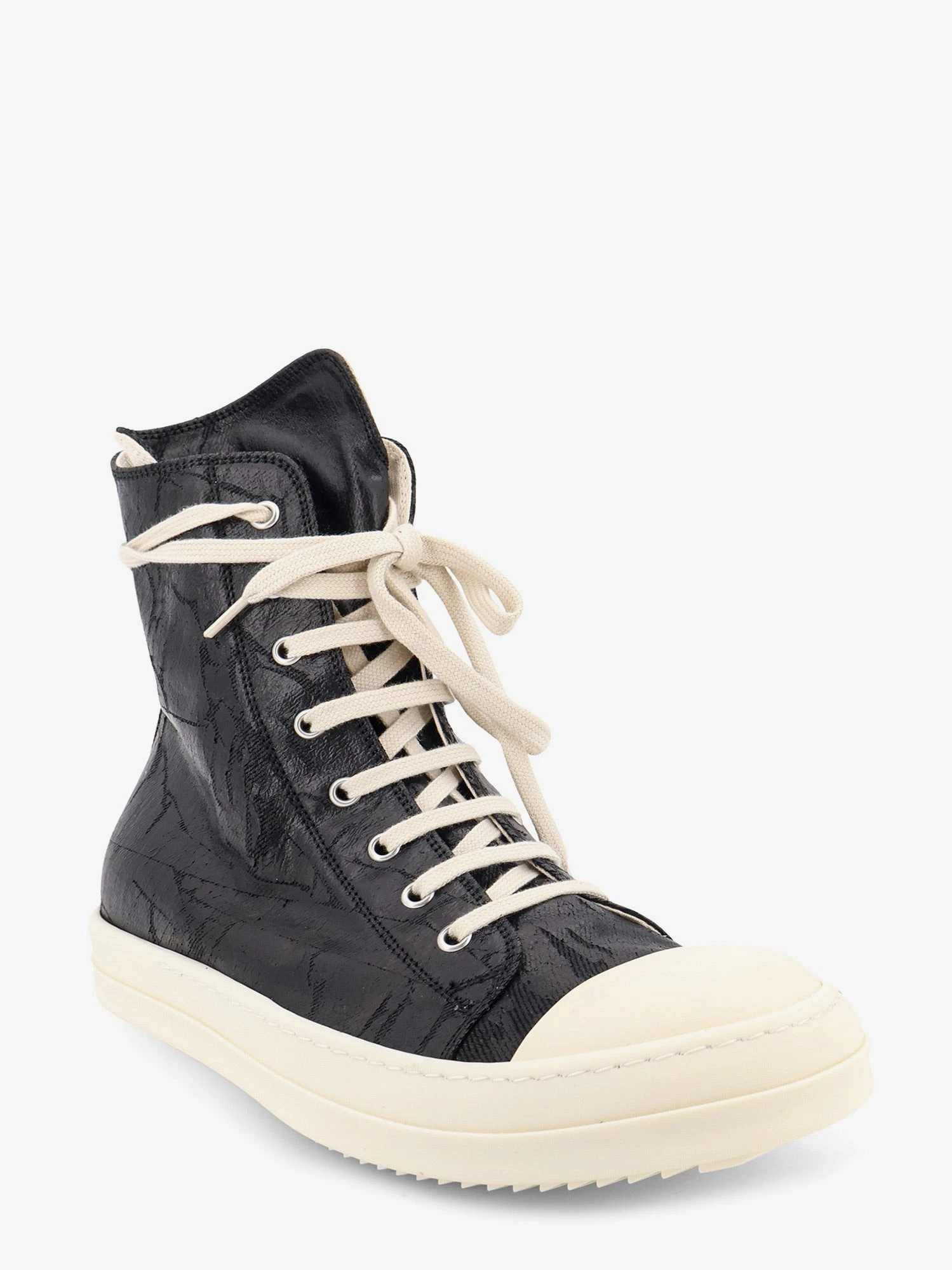 High-Top leather Sneaks