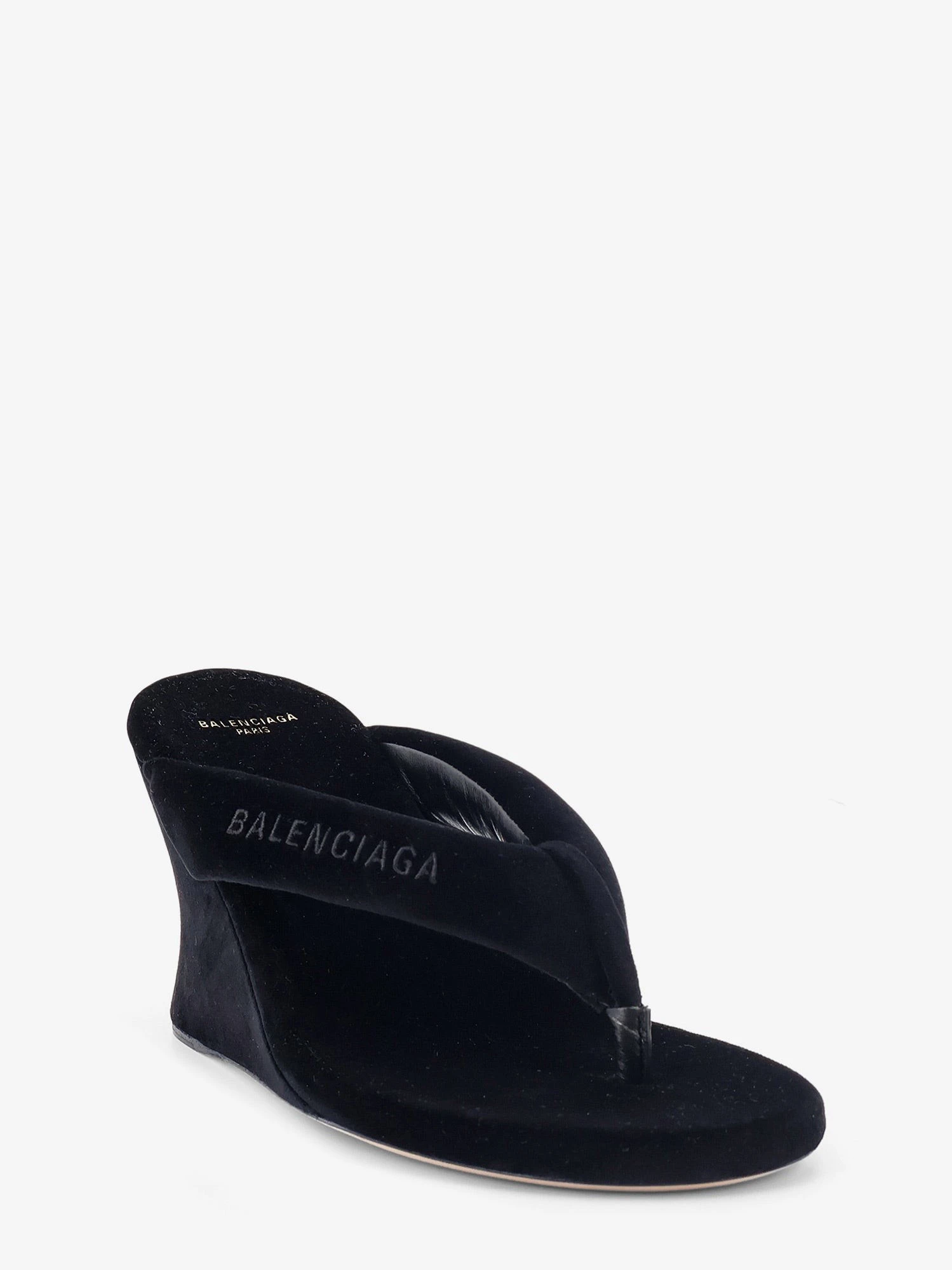 Gaeta velvet sandals
