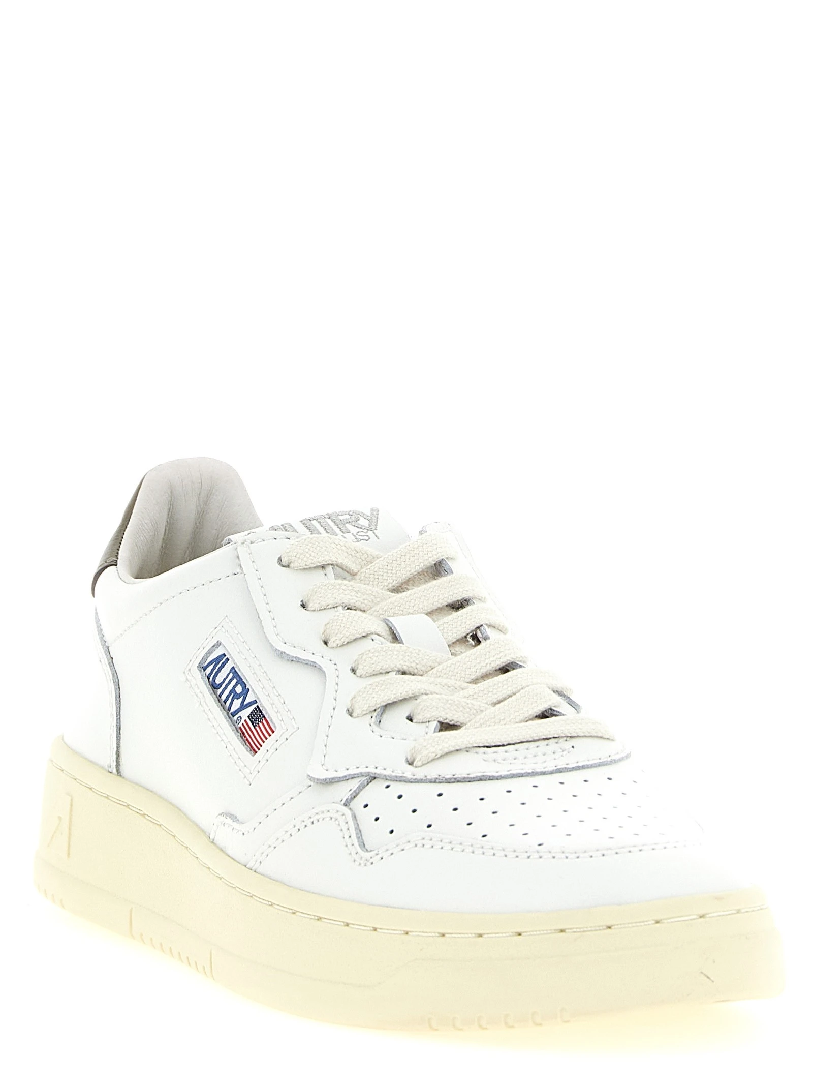 'Medalist Low' sneakers