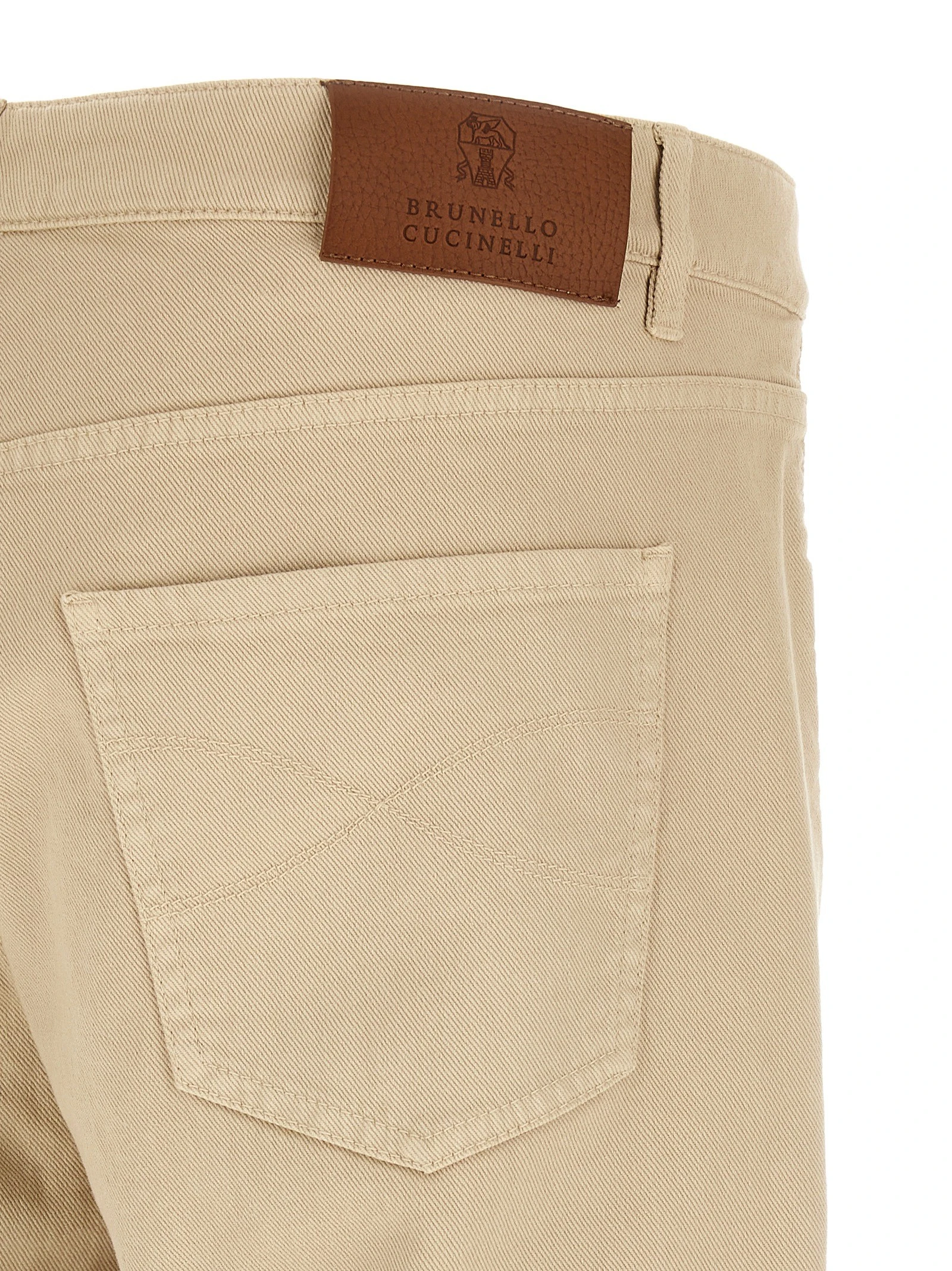 Coat of arms embroidery jeans