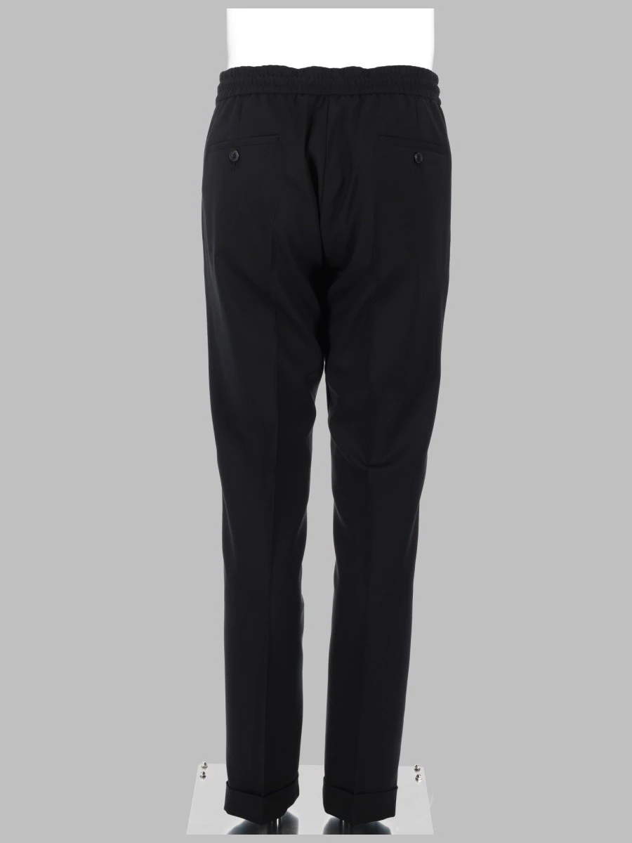 PANTALONE "A SUIT TO TRAVEL IN"