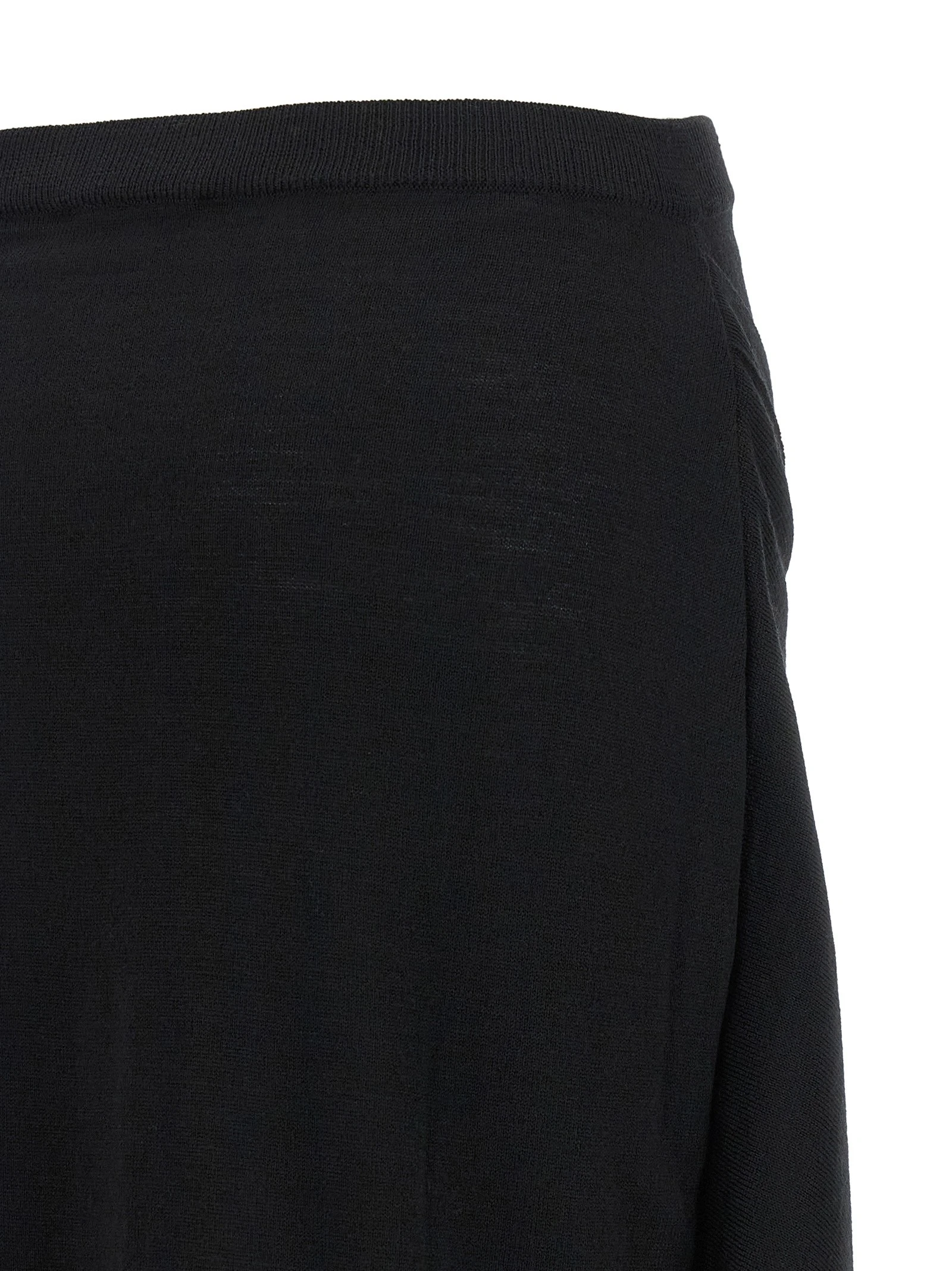 Button asymmetrical skirt