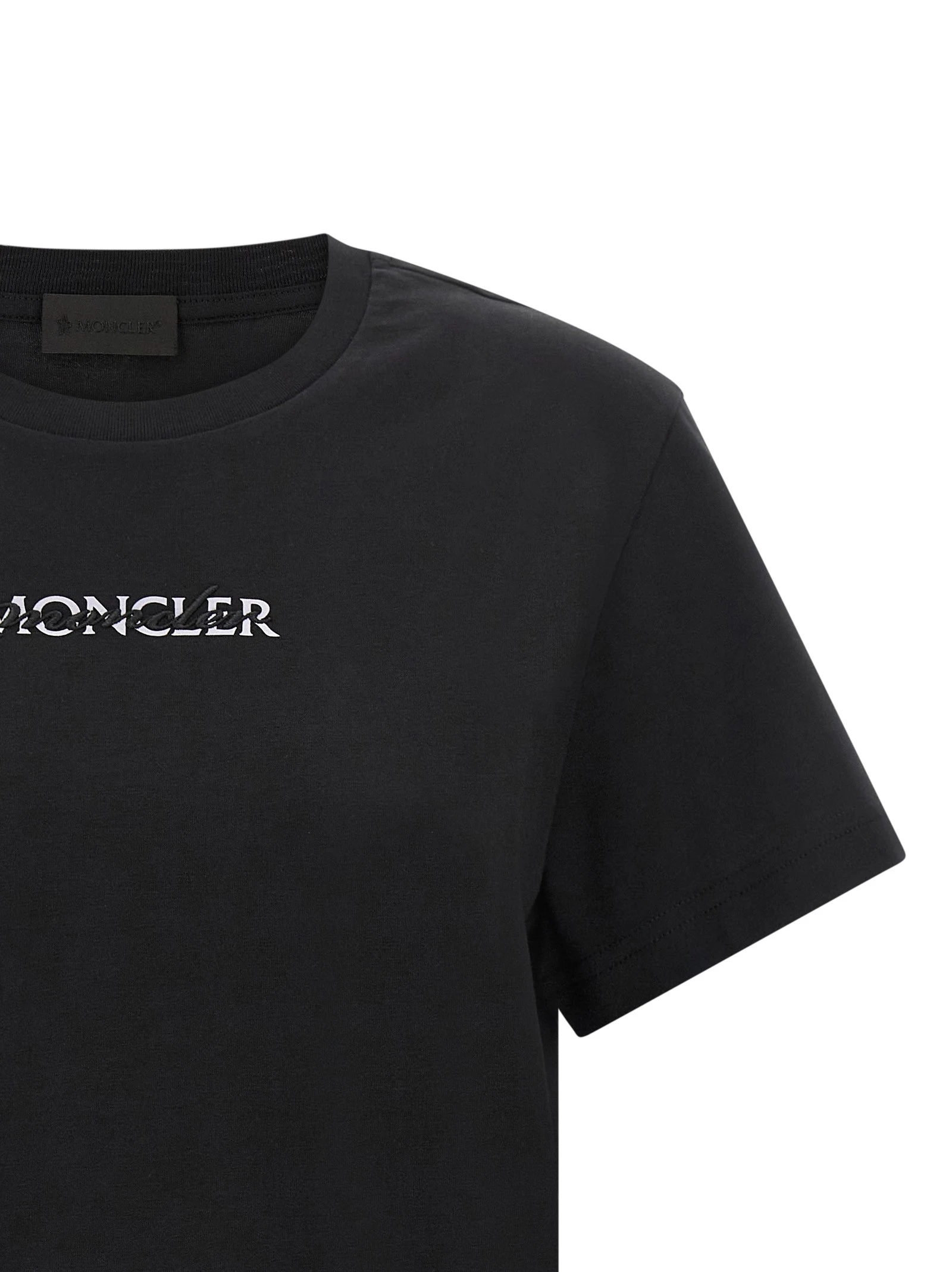 Logo embroidery t-shirt