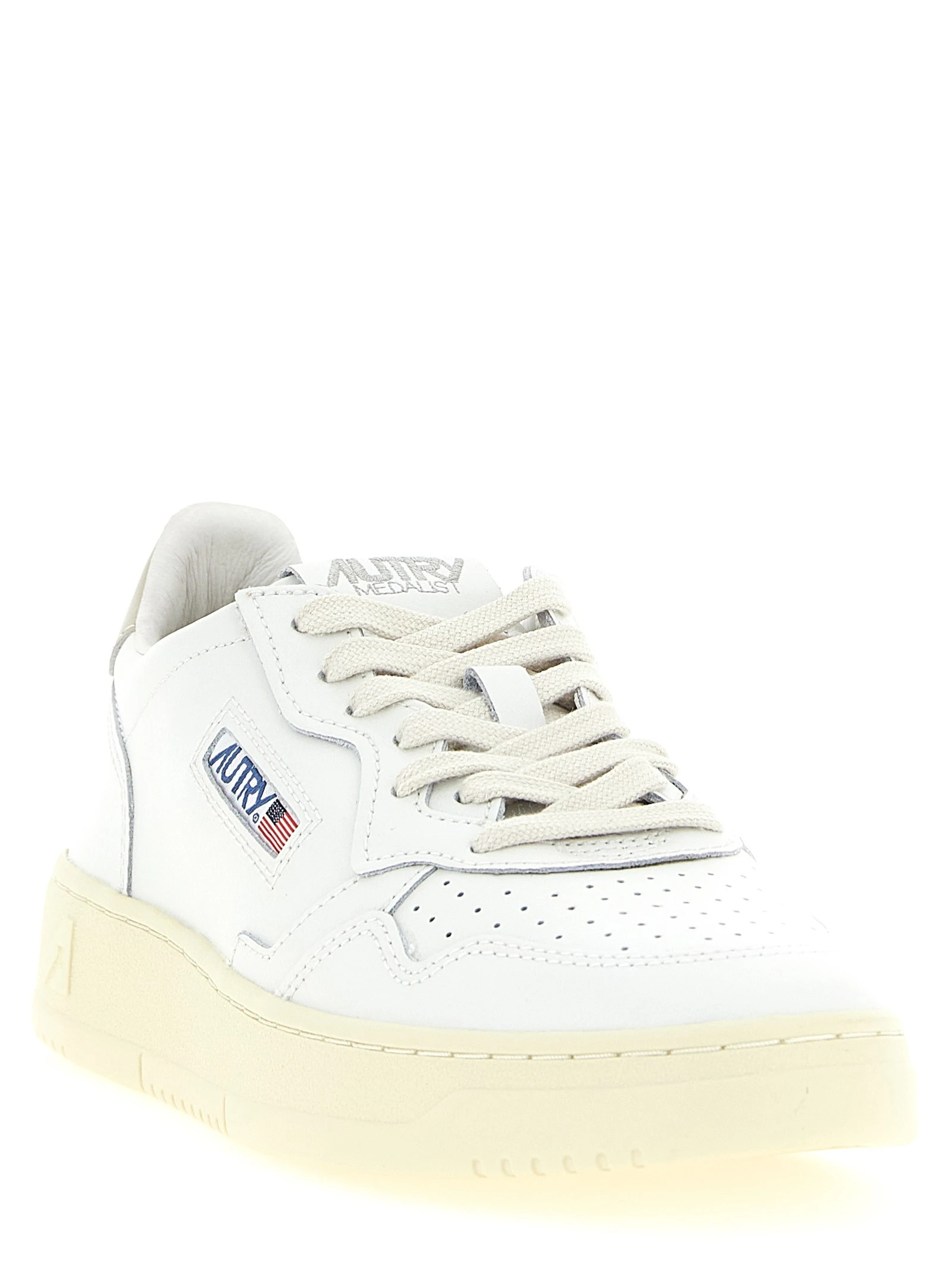 'Medalist Low' sneakers