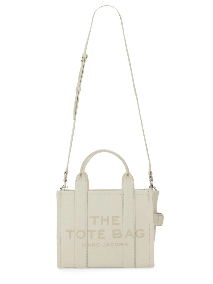 Chloé Charms natural fibers bucket bag.webp