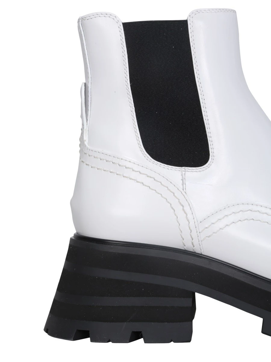 WANDER CHELSEA BOOTS.webp