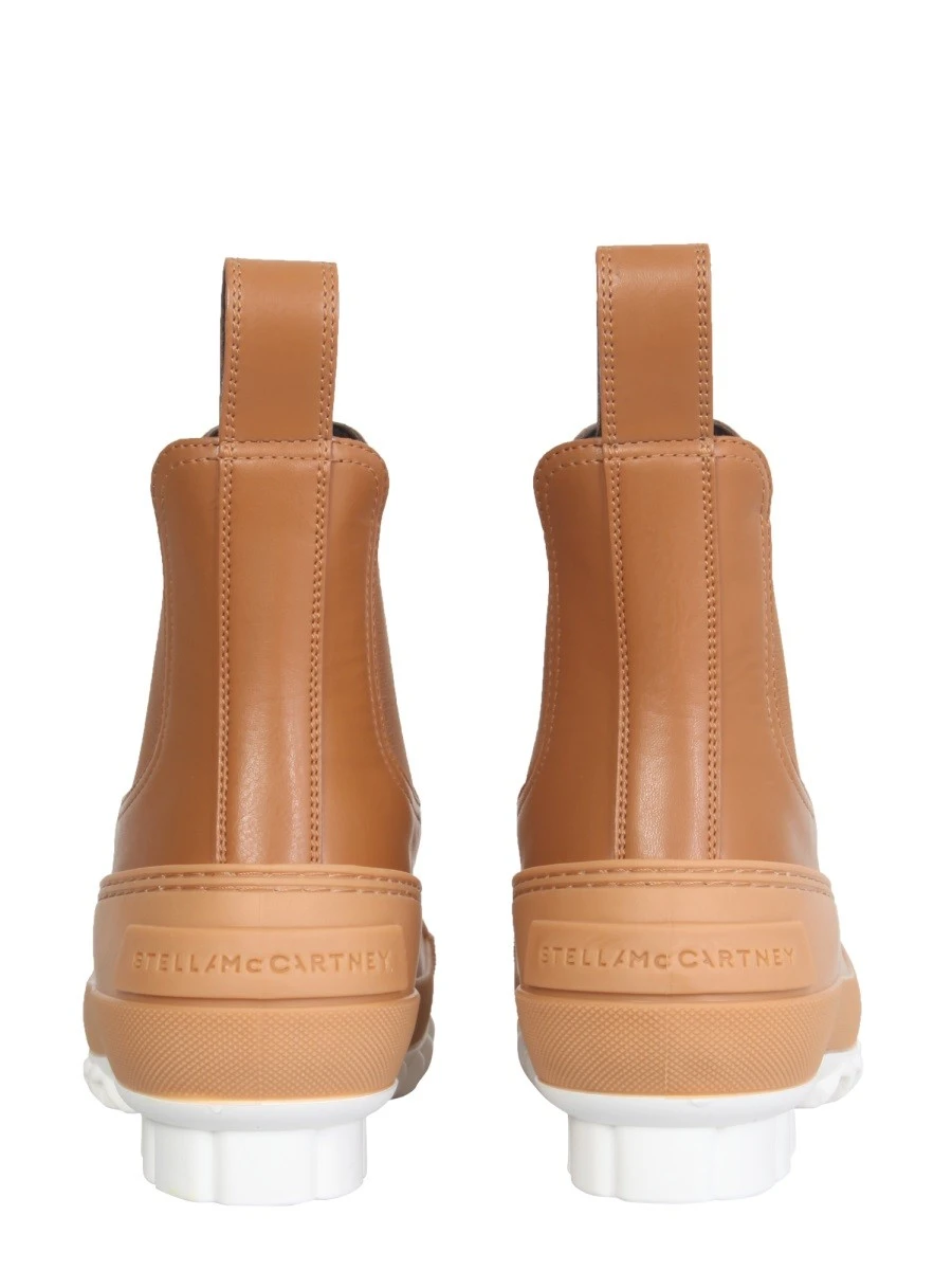 CHELSEA DUCK CITY BOOTS.webp