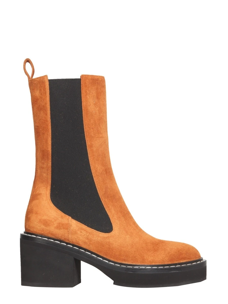 CALGARY BOOTS.webp
