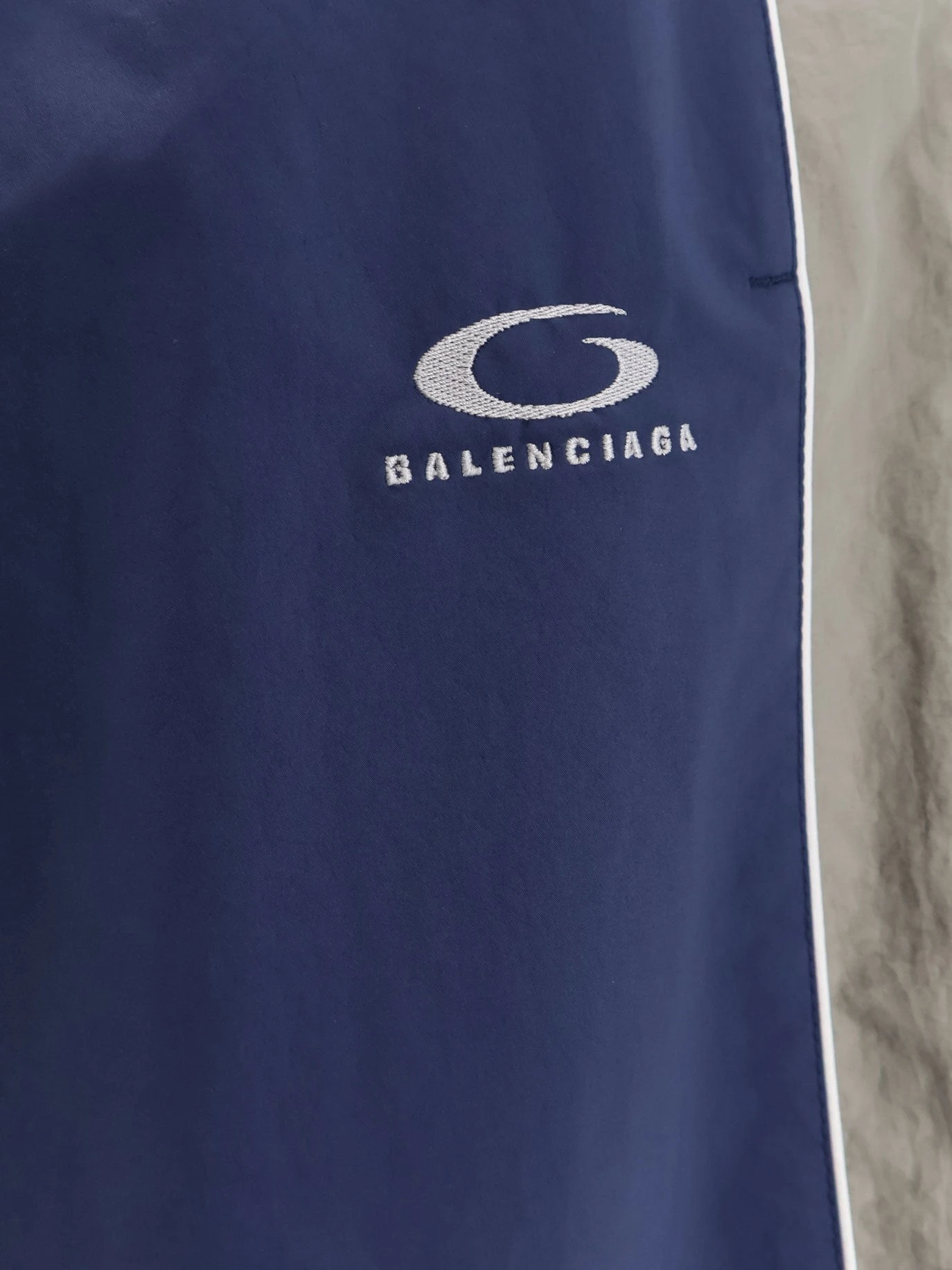 Sporty nylon trousers.webp