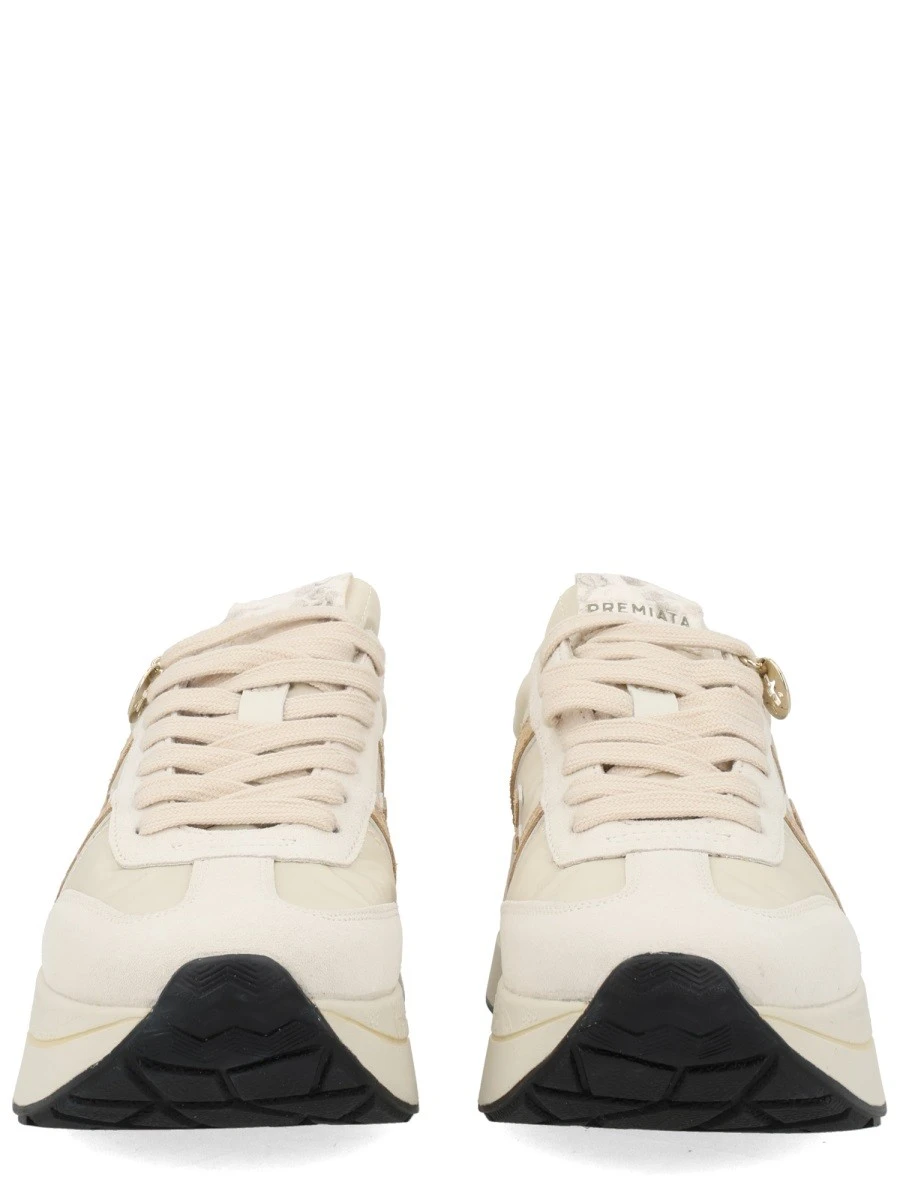 SNEAKER "BETHCOIN".webp