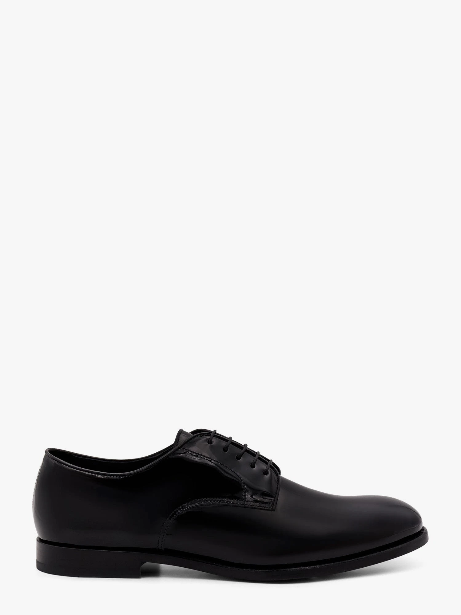 Lace-up patent leather shoe.webp