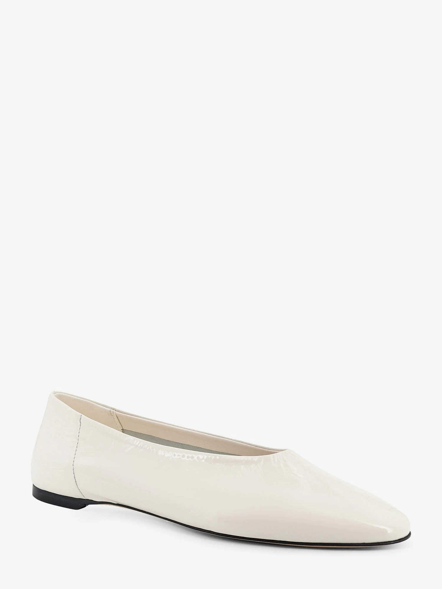 Patent leather ballerinas.webp