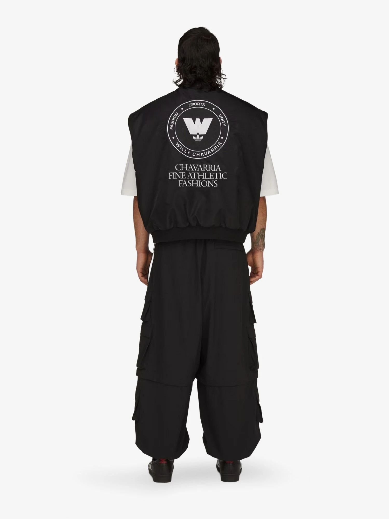 Reversible nylon sleeveless jacket.webp