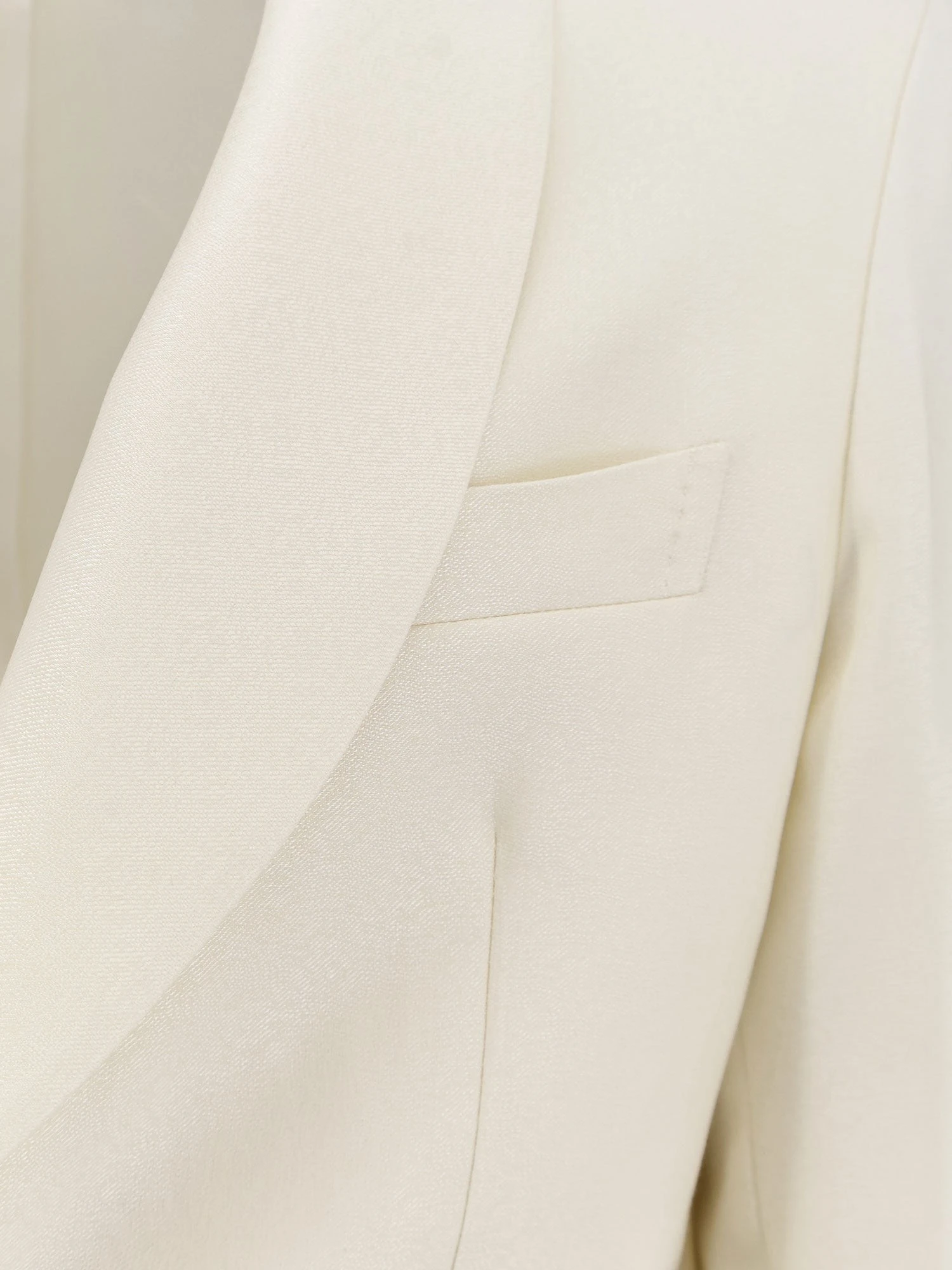 Virgin wool and lyocell blazer.webp