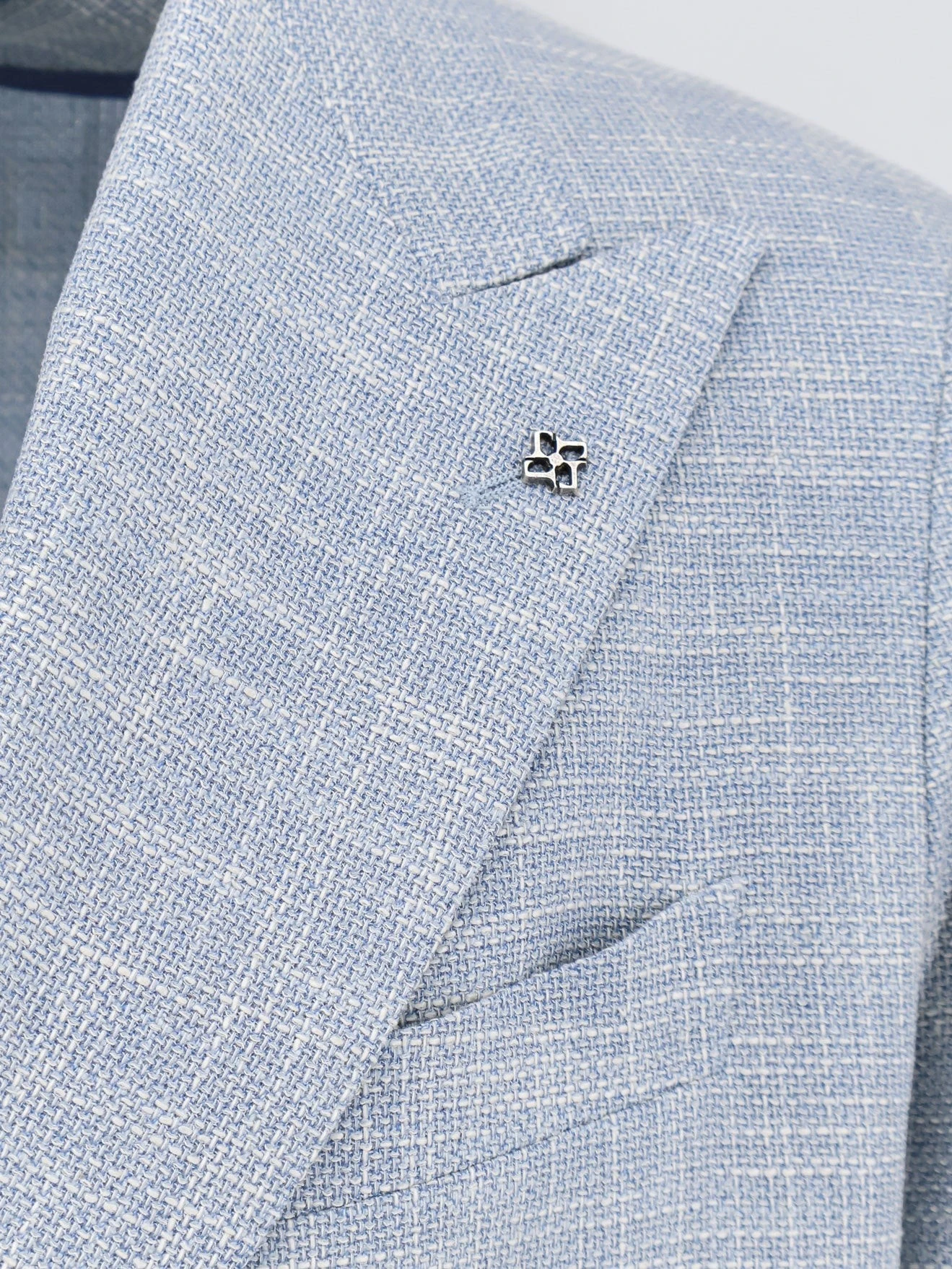 Double-breasted virgin wool, silk and cotton blazer.webp