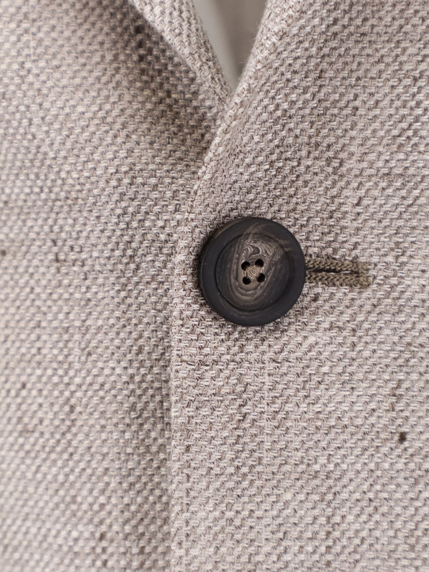 Single-breasted linen and virgin wool blazer.webp