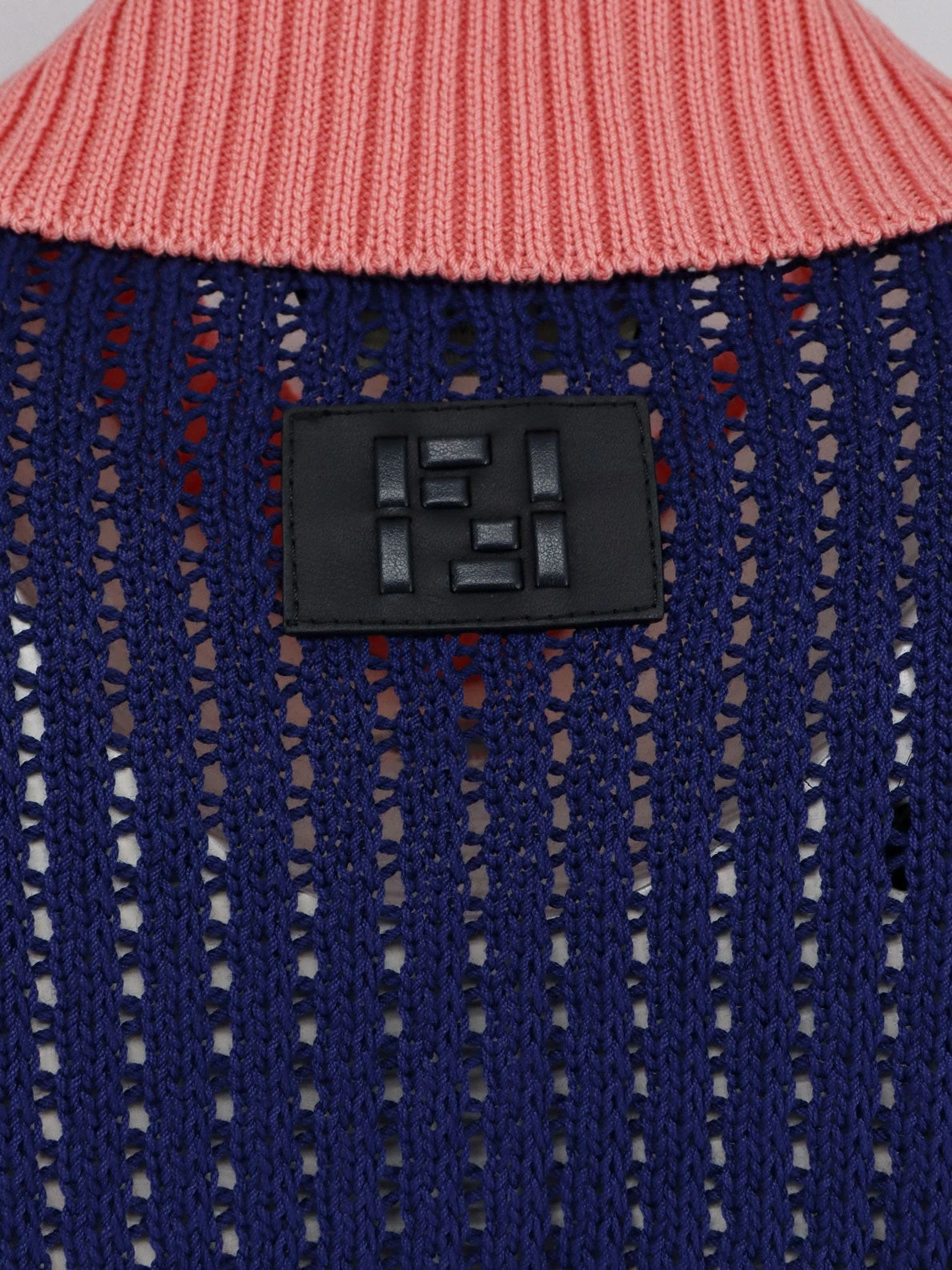 Cotton sweater with contrasting collar.webp