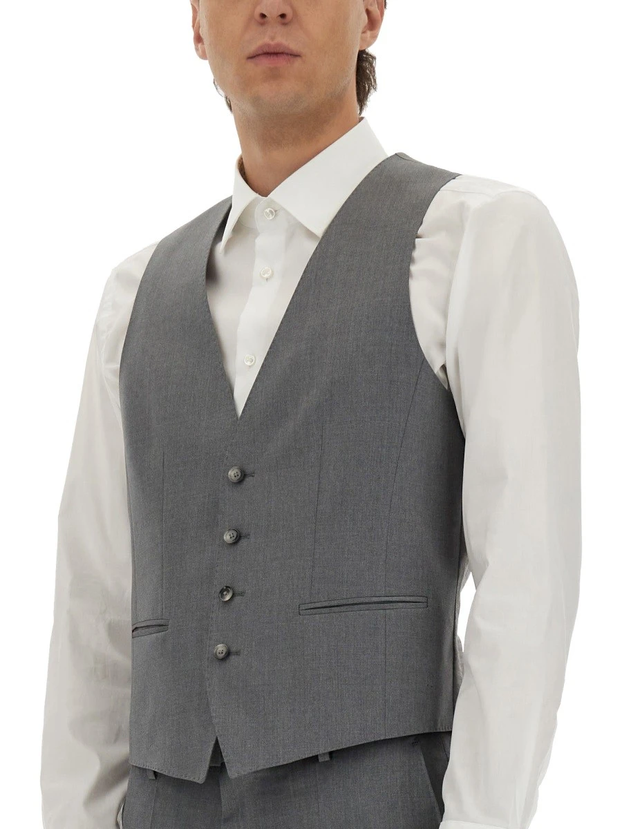 SLIM FIT VEST.webp